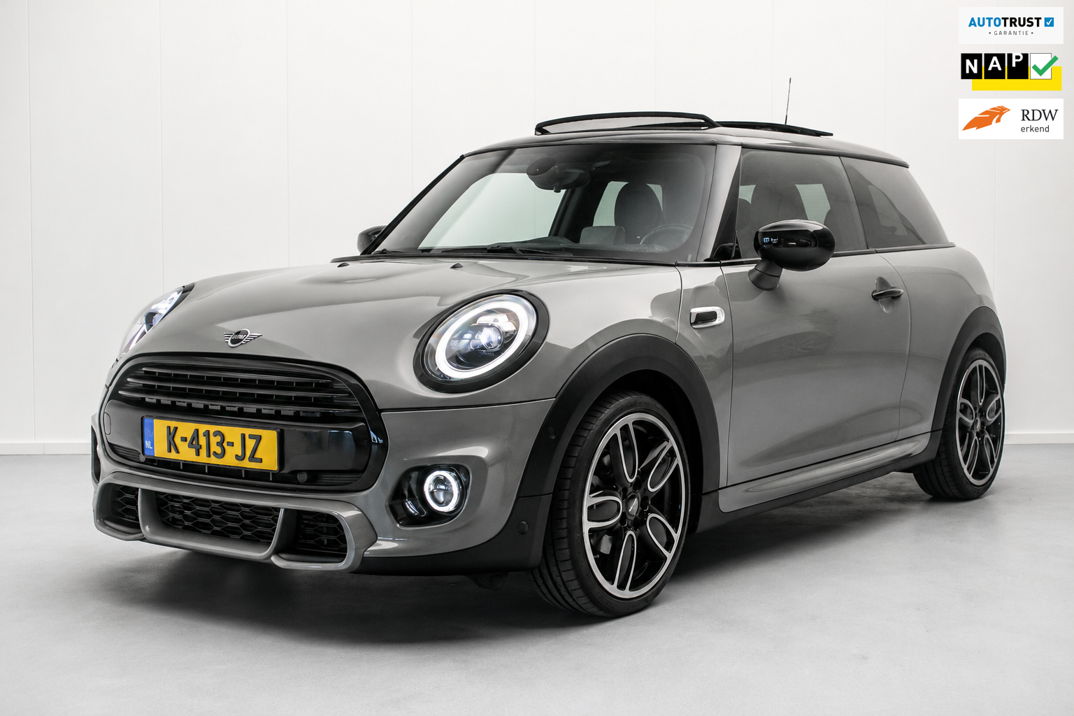 Mini Mini 1.5 Cooper FULL OPTION NL-auto [ JCW-Pakket Panoramadak Harman Kardon HUD Digital Dash Keyless Stoelverwarming ]