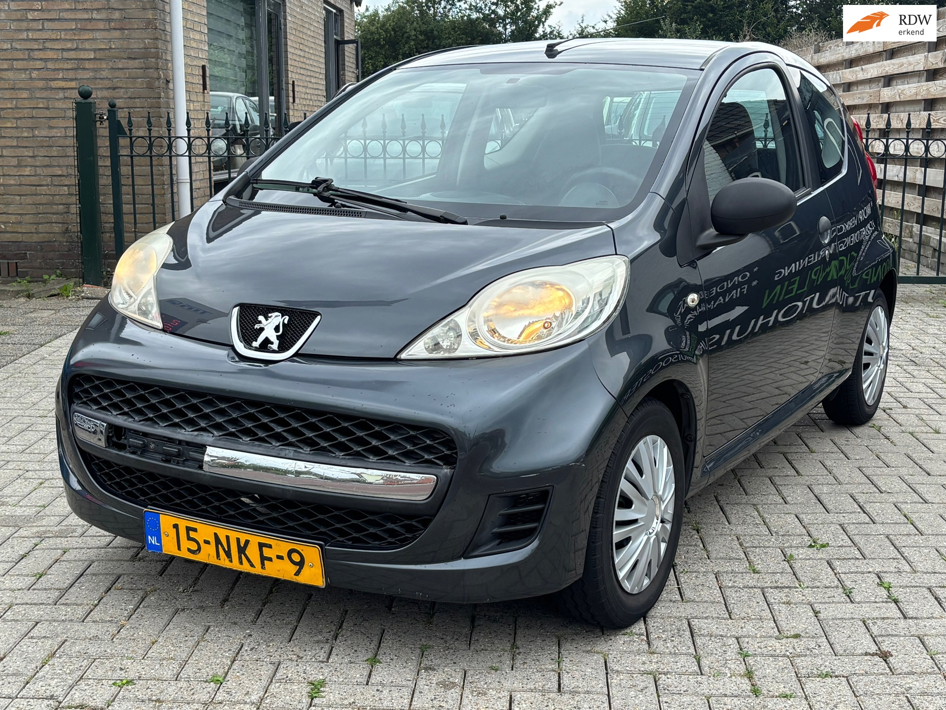 Peugeot 107 1.0-12V Urban Move |airco | recent nieuwe apk | rijd super !