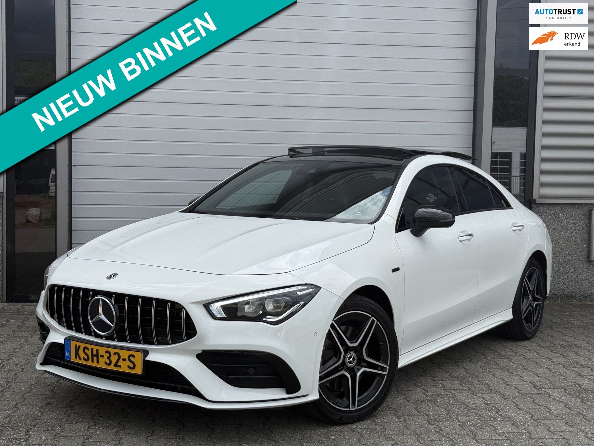 Mercedes-Benz CLA-klasse 250 e AMG Pano Night Dodehoek Sfeerverlichting