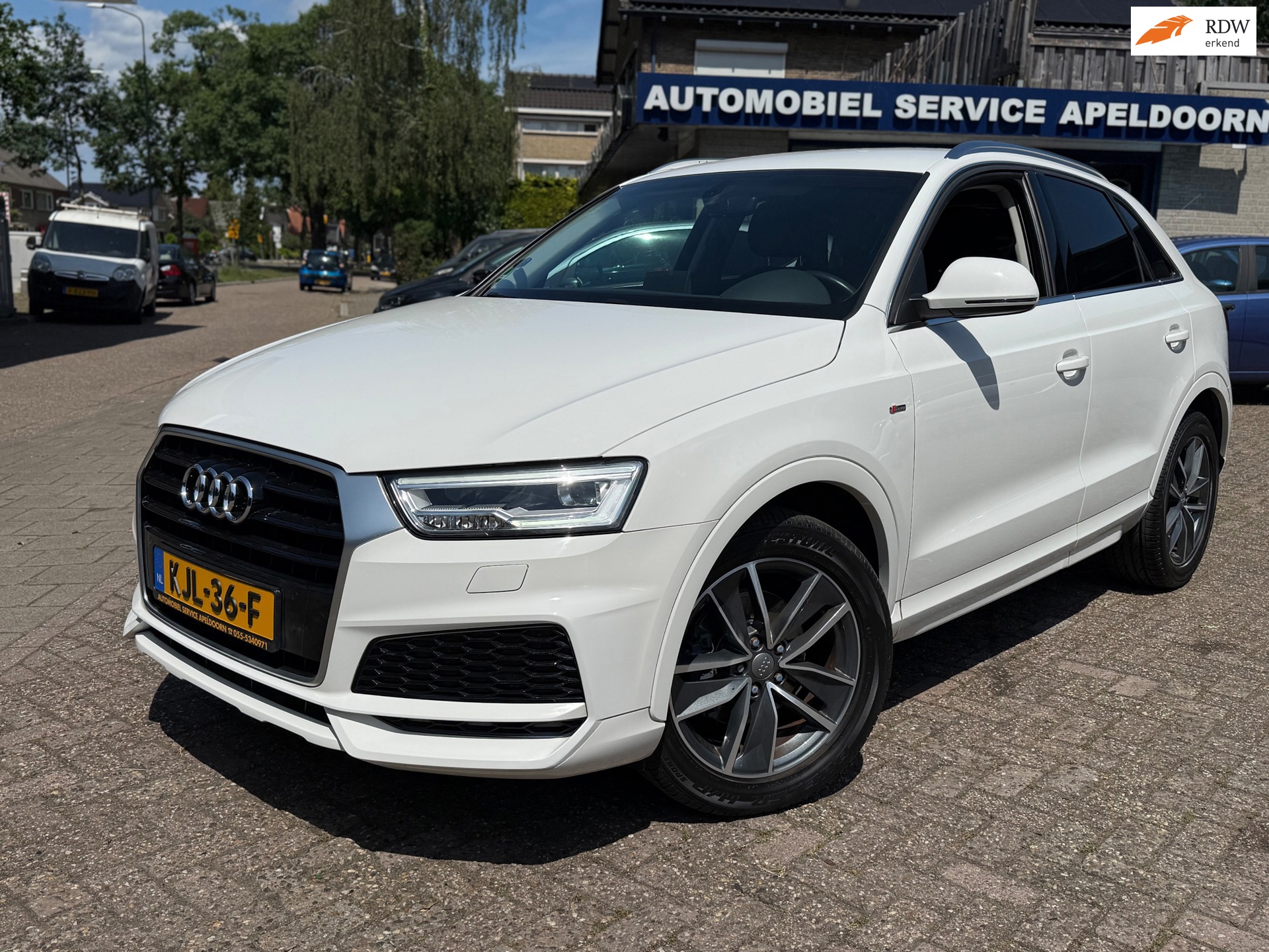 Audi Q3 1.4 TFSI Pro Line Plus AUTOMAAT *STOELVERW.*AIRCO*PDC*NAVI*FLIPPERS*DIML. AUTO*