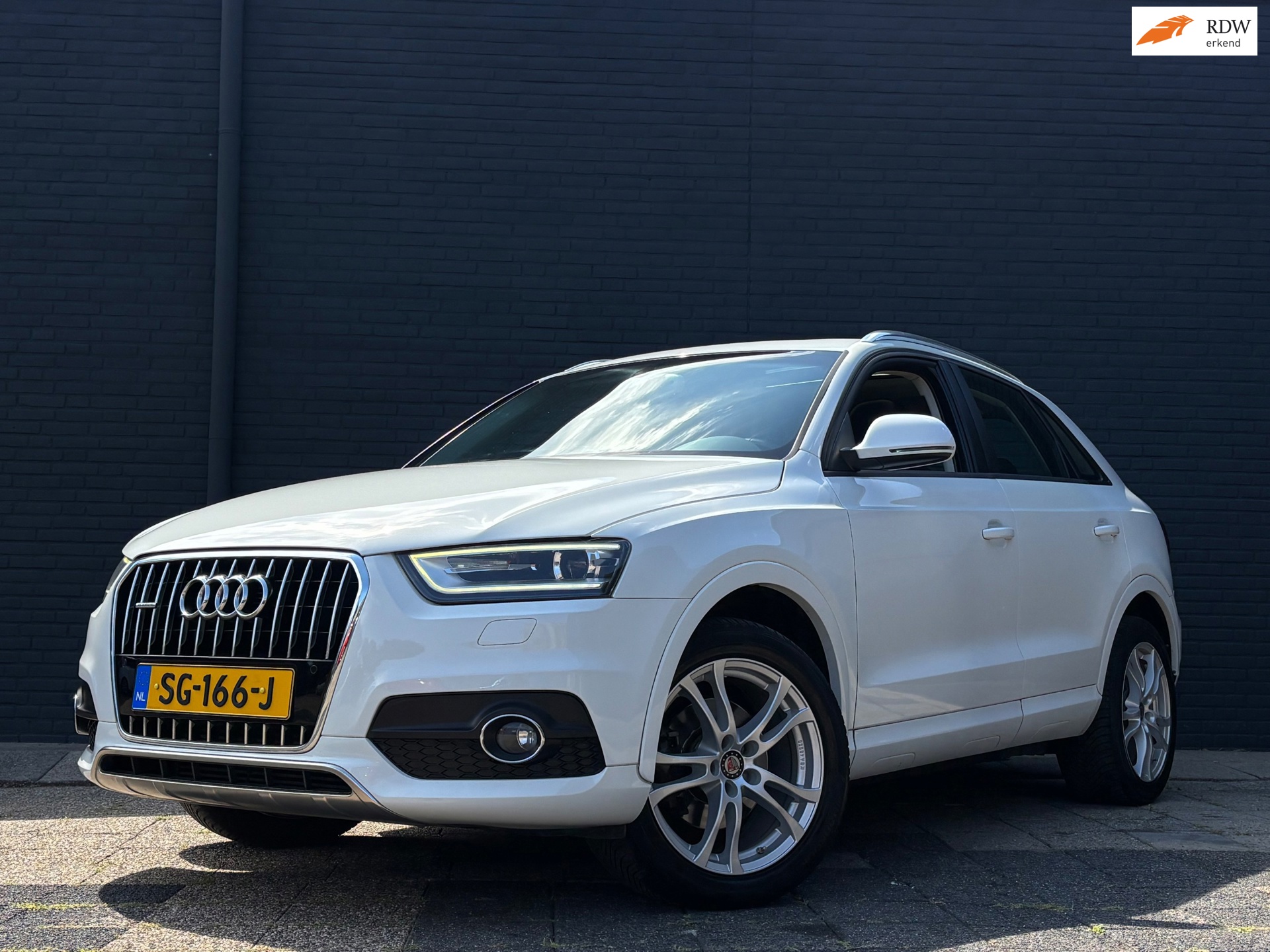 Audi Q3 2.0 TFSI quattro Pro Line S | Pano | Stoelverw. | Automaat