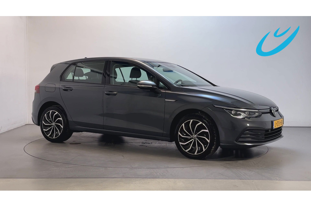 Volkswagen Golf 1.5 TSI Life Sfeerverlichting Navigatie Parkeersensoren App-Connect