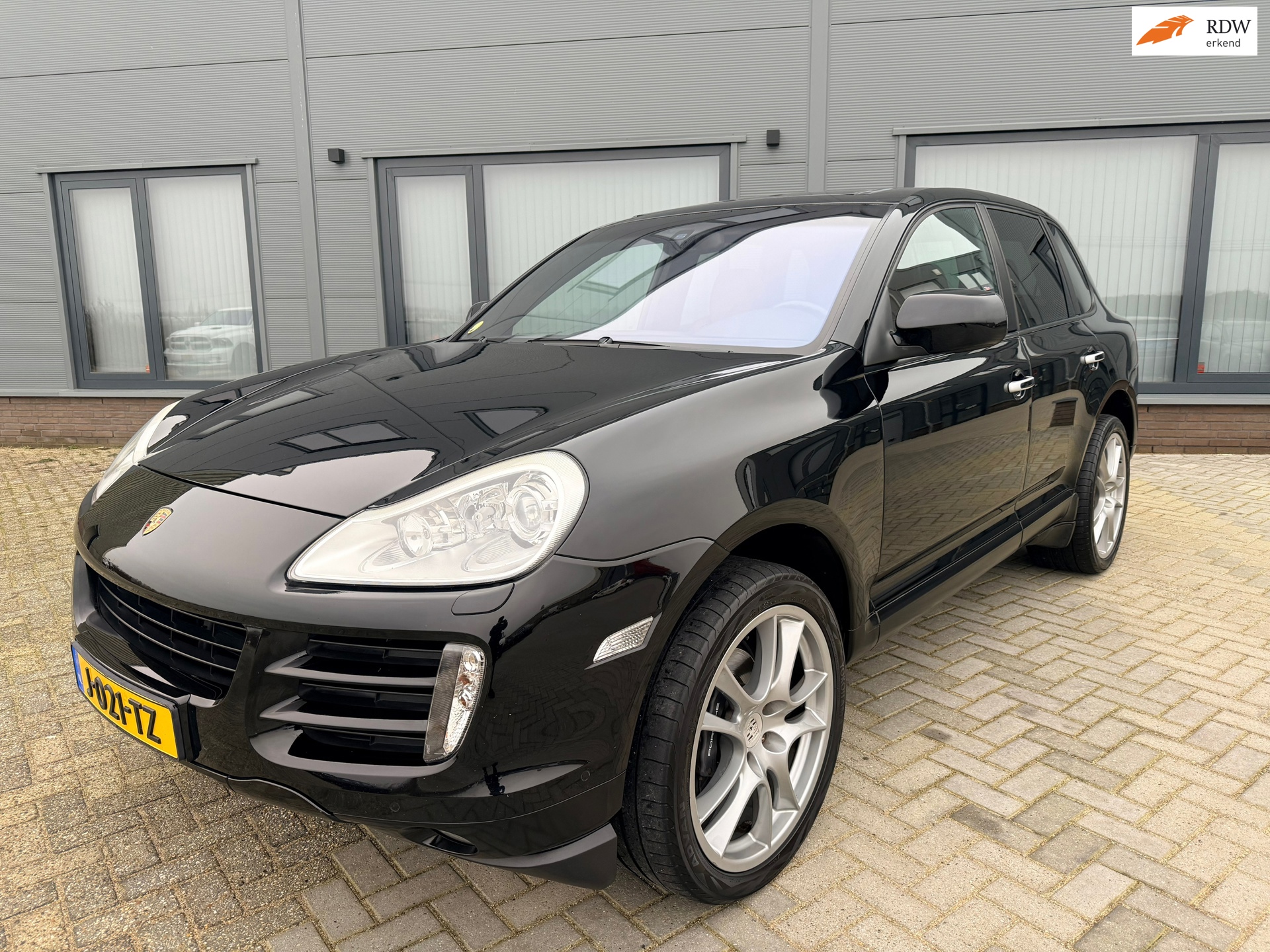 Porsche Cayenne 3.6|Panoramadak|Dealer onderhouden|21inch|Youngtimer|