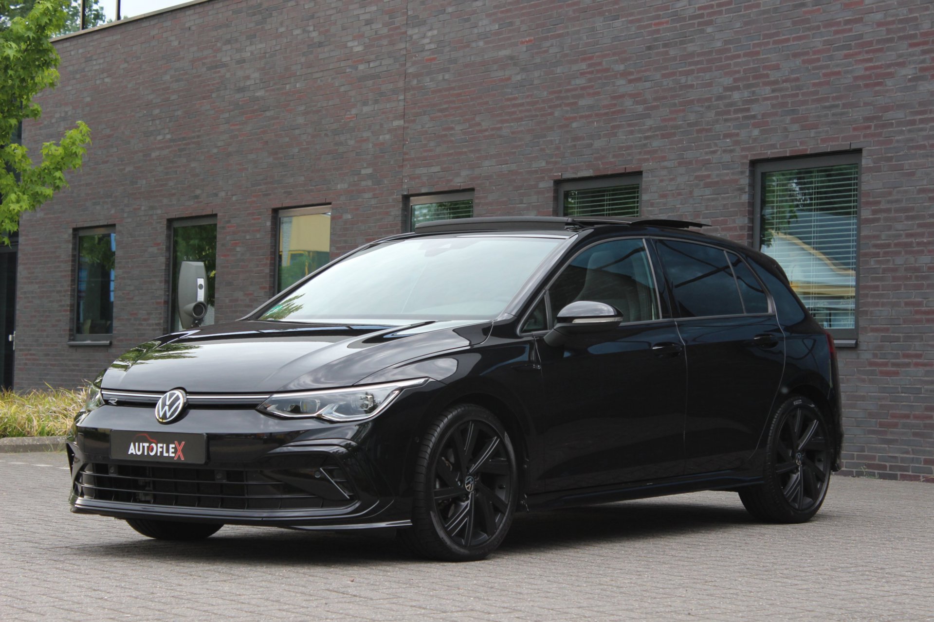 Volkswagen Golf 1.5 eTSI R-Line pano / IQ light