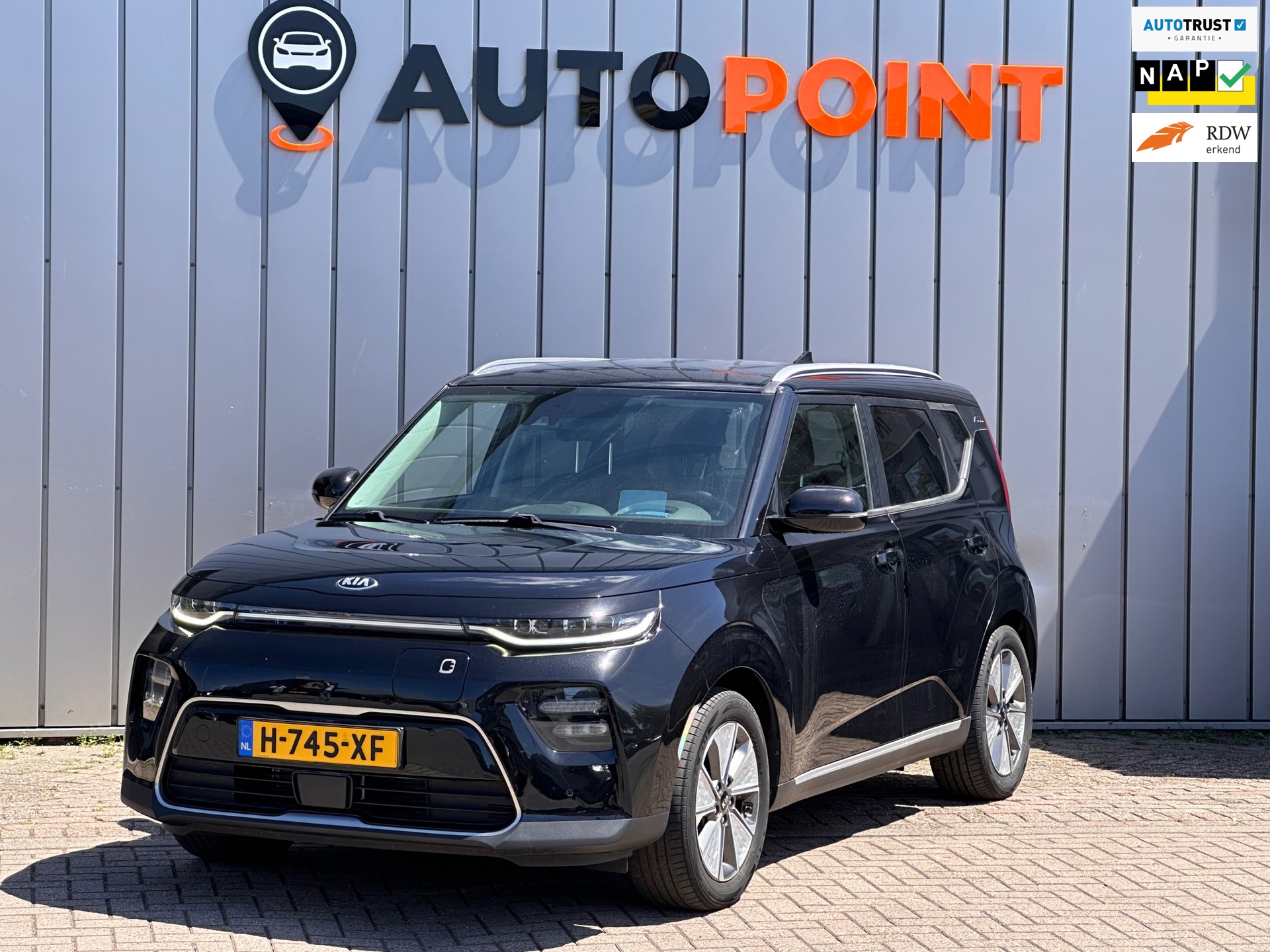 Kia E-Soul ExecutiveLine 64 kWh 1E EIG ORG NL TREKHAAK 100%SOH