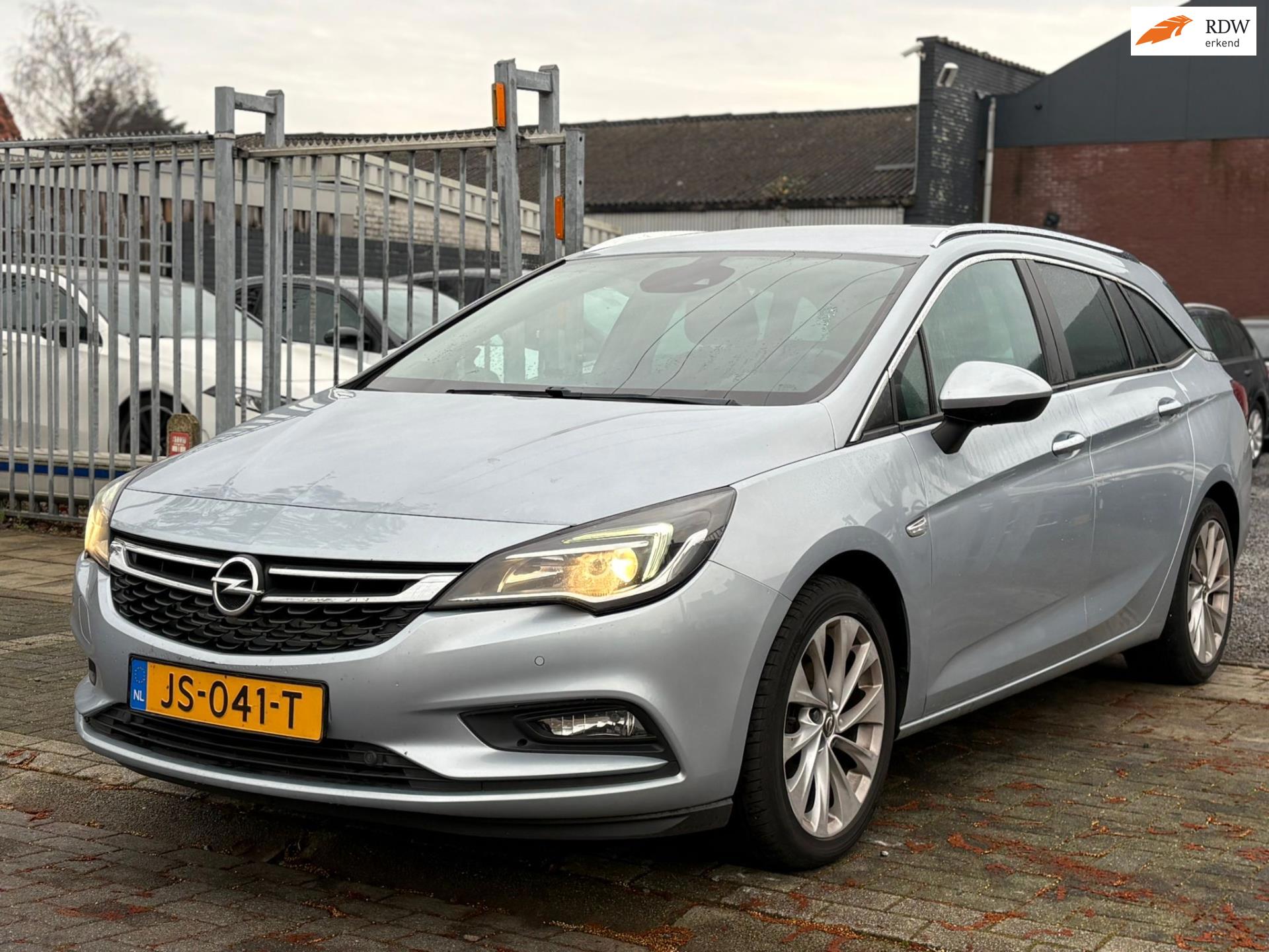 Opel Astra Sports Tourer 1.6 CDTI Business+ | LED | Navigatie | Trekhaak | 17” LMV |