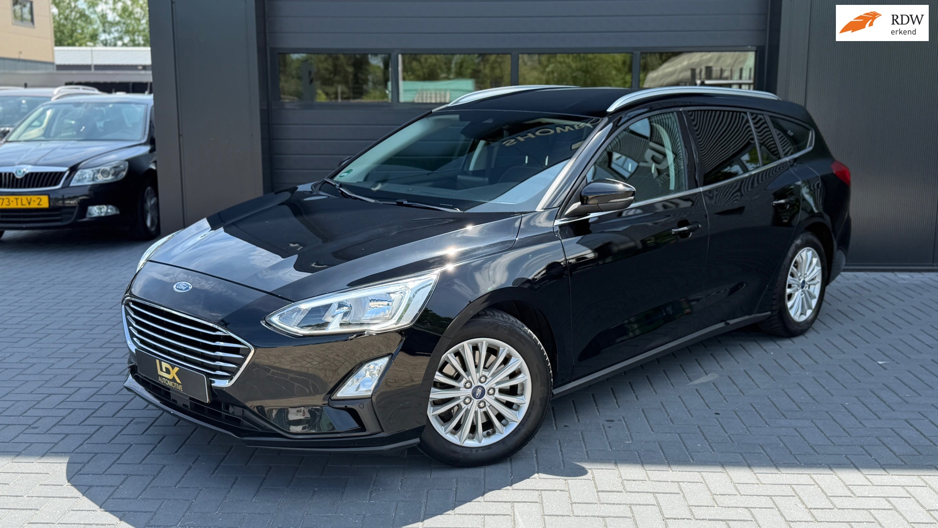 Ford Focus Wagon 1.0 EcoBoost Titanium Business|Keyless|PDC|Carplay|Cruise