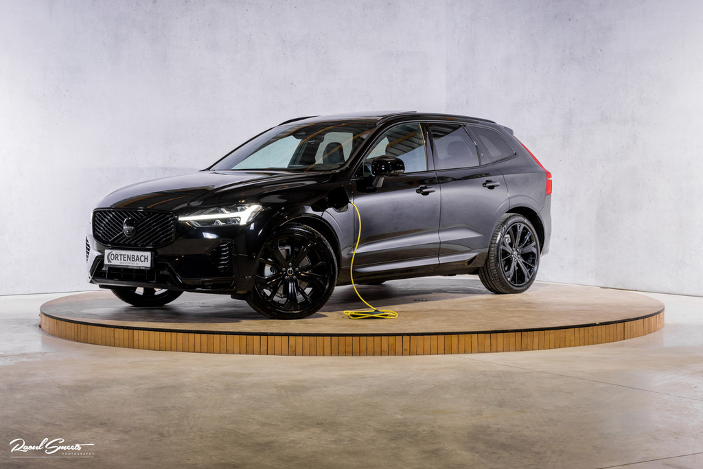 Volvo XC60 2.0 T8 Plug-in hybrid AWD Plus Black Edition Long Range