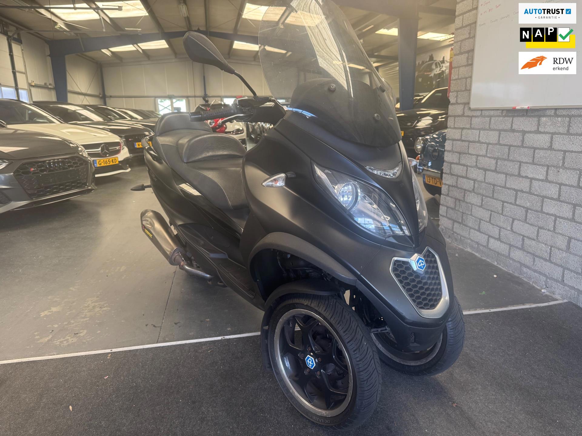 Piaggio Scooter 500 LT MP3 Sport ABS NW model Akrapovic Malossi origineel NL