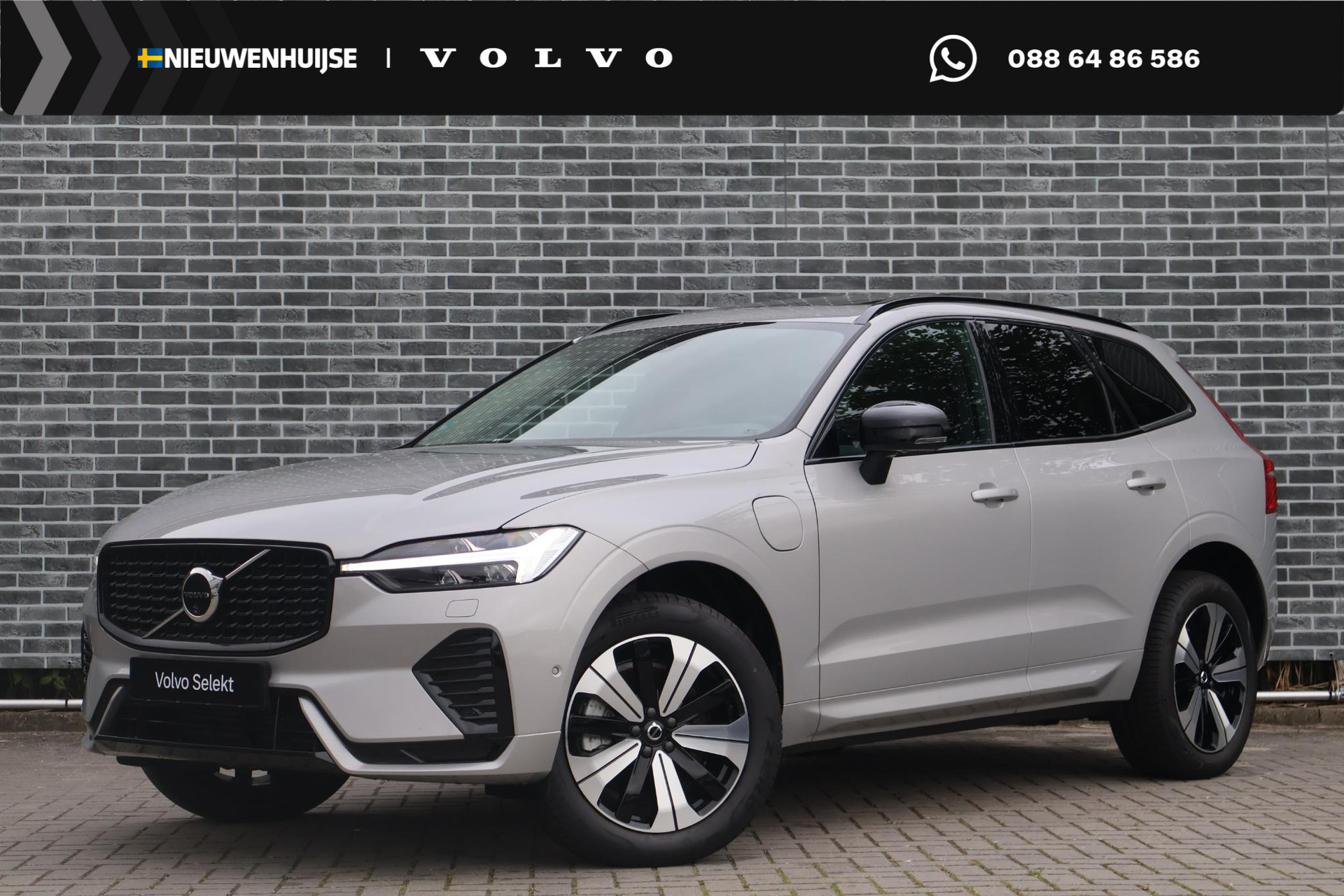 Volvo XC60 2.0 T6 Plug-in Hybrid AWD Plus Dark