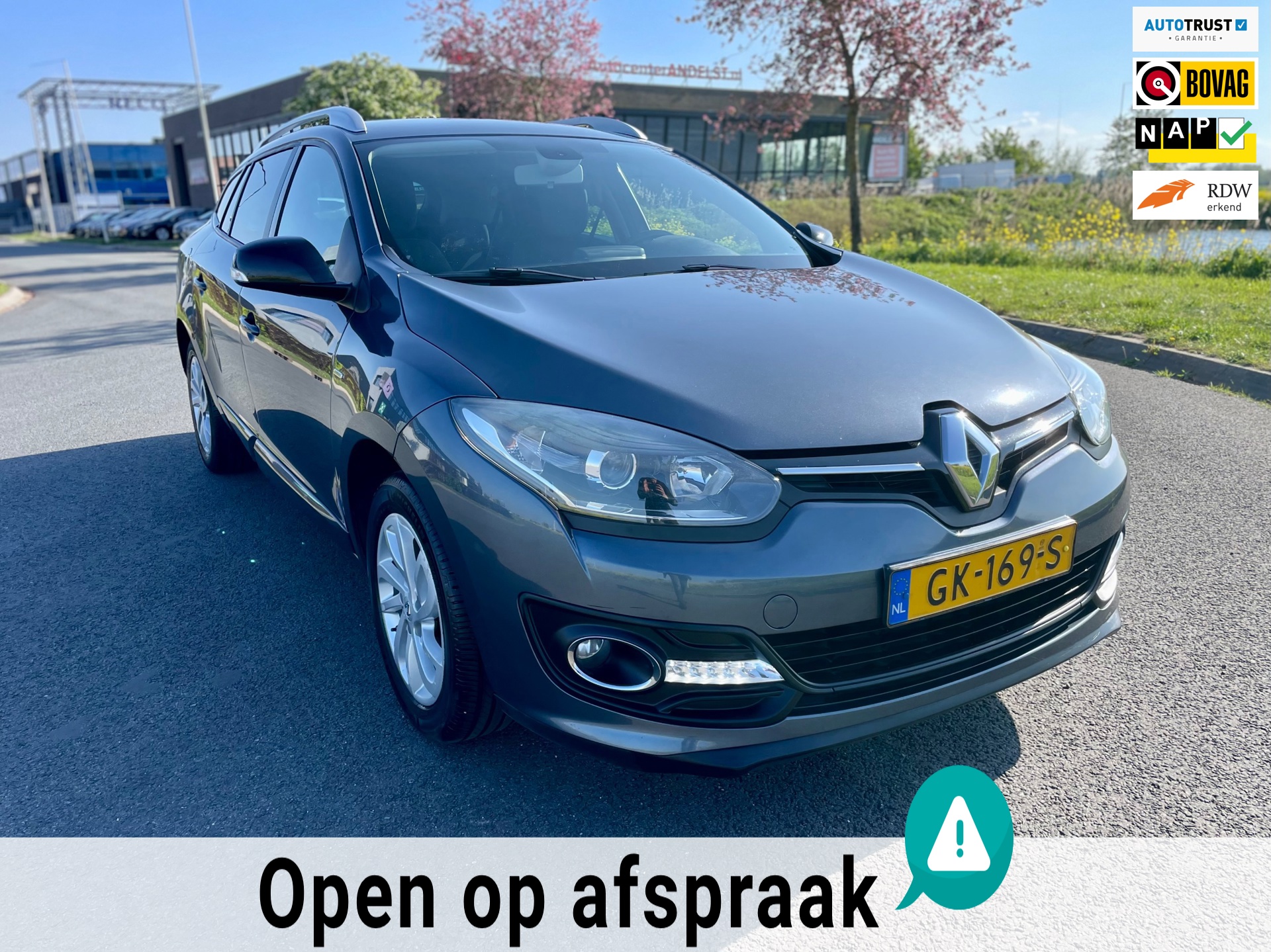 Renault Mégane Estate 1.2 TCe Limited, Trekhaak, Pdc, Navi, Cruise/Climate control, Bluetooth, Lmv, 2e eig afk, Geen import, Nap!