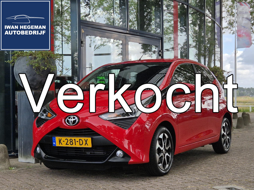 Toyota Aygo 1.0 VVT-i x-joy | Navigatie via Apple Carplay | Climate Control | Parkeercamera