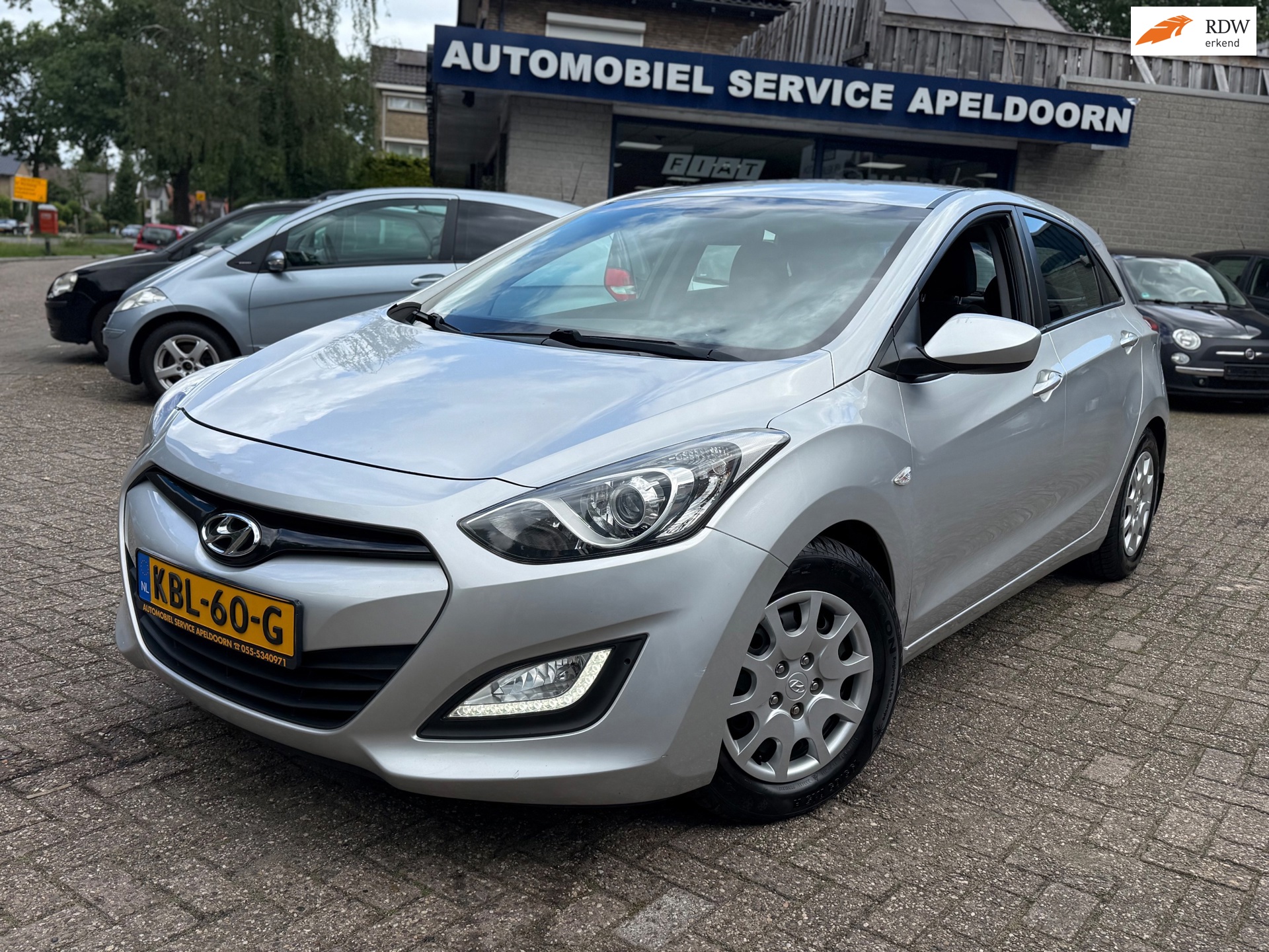 Hyundai I 30 AUTOMAAT *AIRCO*ELEKTR. PAKKET*STUURBEKR.*NW. APK*BOEKJES*