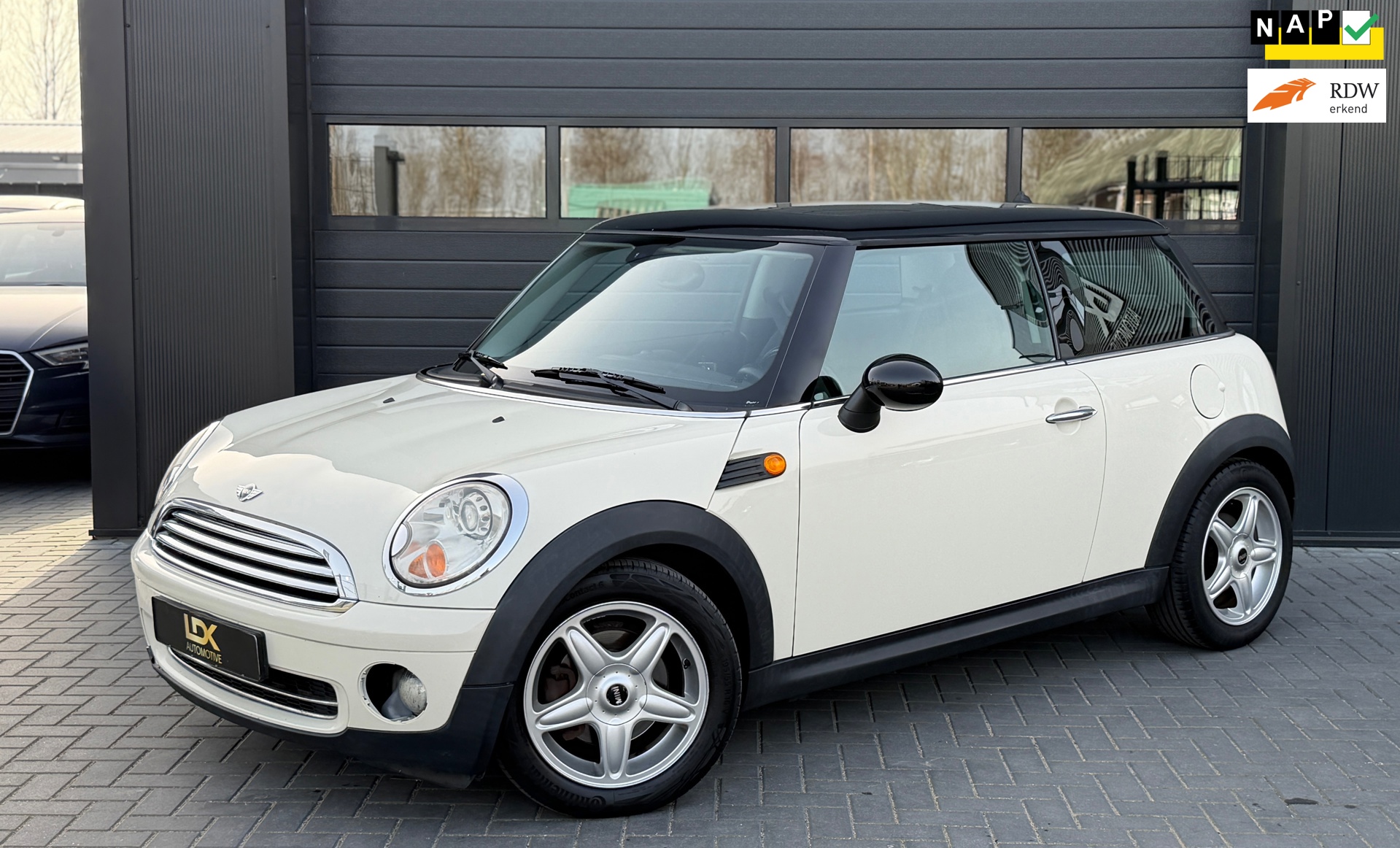 Mini Mini 1.6 Cooper Pepper Automaat|Airco