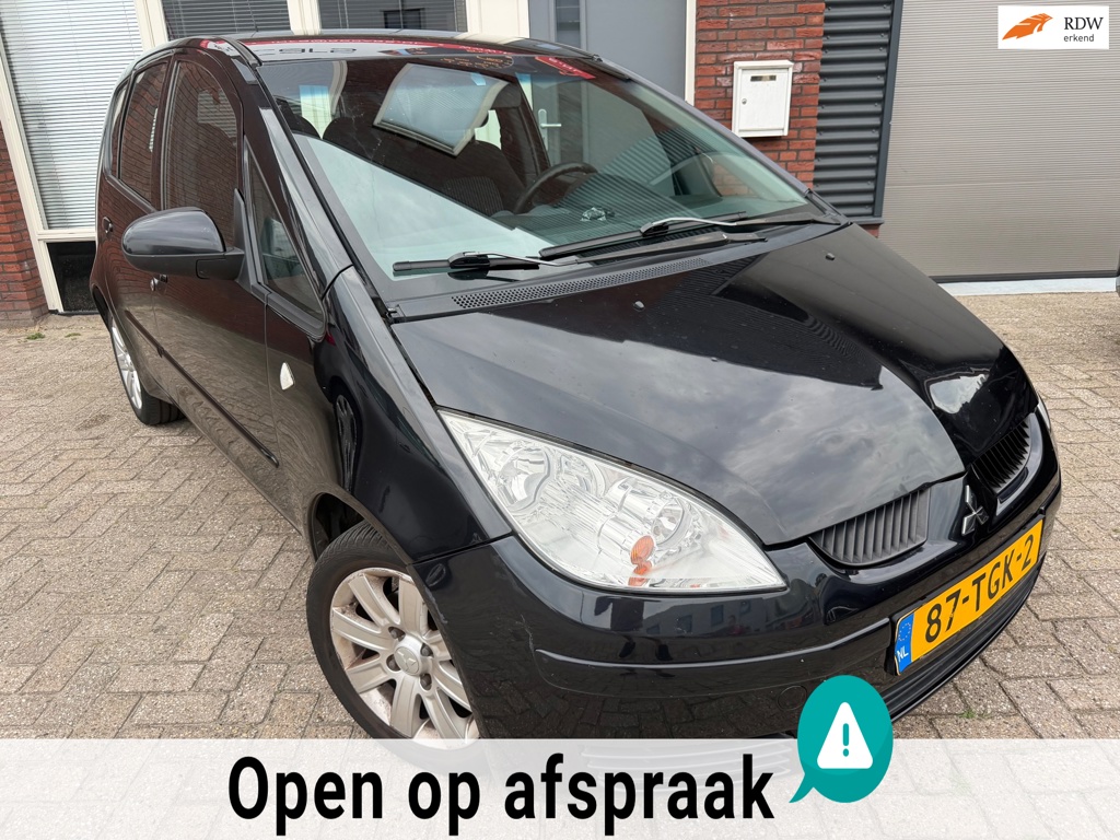 Mitsubishi Colt 1.3 Invite+ / Clima / PDC / LM / 5DRS / AUT