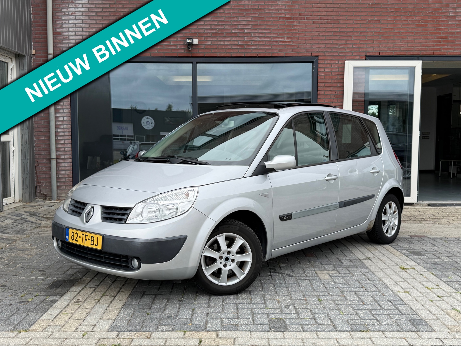 Renault Scénic 1.6-16V | 08-2027 APK | Pano | Trekhaak | Cruise | Clima |