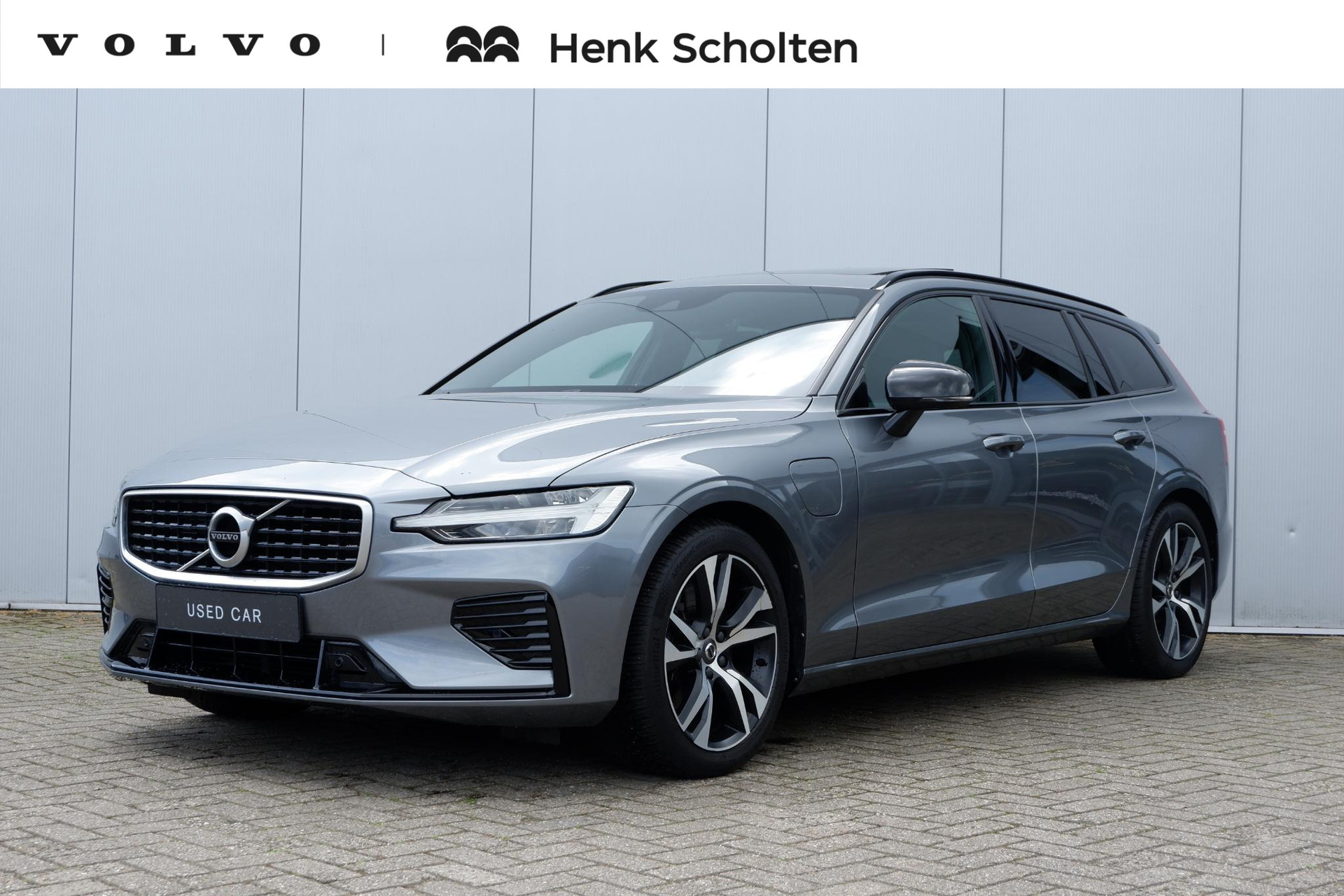 Volvo V60 T8 Twin Engine AWD R-Design |