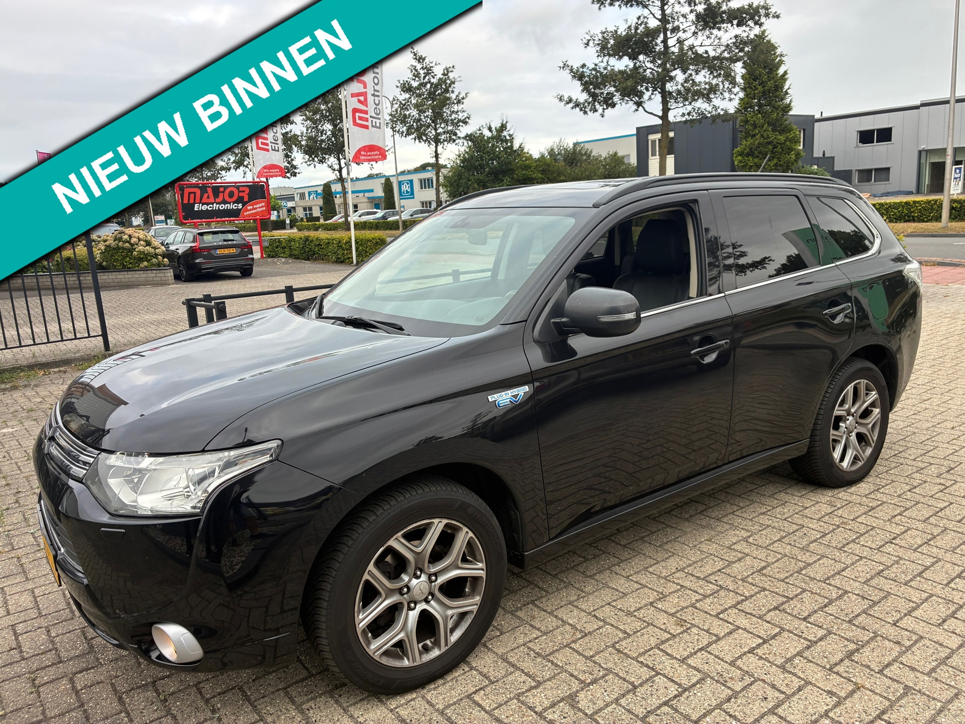 Mitsubishi Outlander 2.0 PHEV instyle