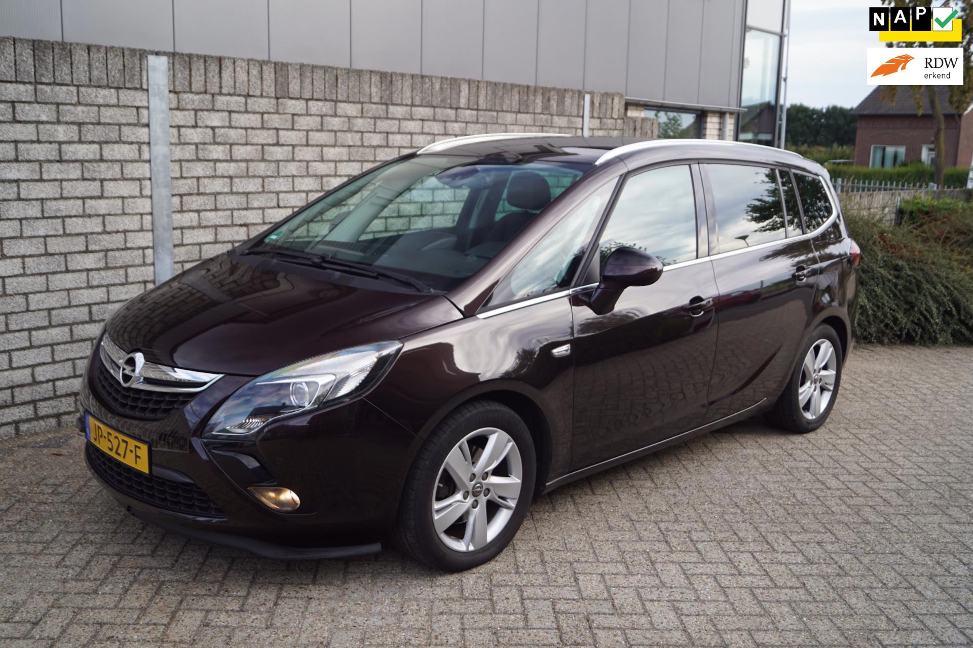 Opel Zafira Tourer 1.4 Turbo Blitz Leder Sportst Stoel/Stuur Verw Navi Camera Clima Cruise 2x PDC DAB LMV Trekh ENZ NL Auto.