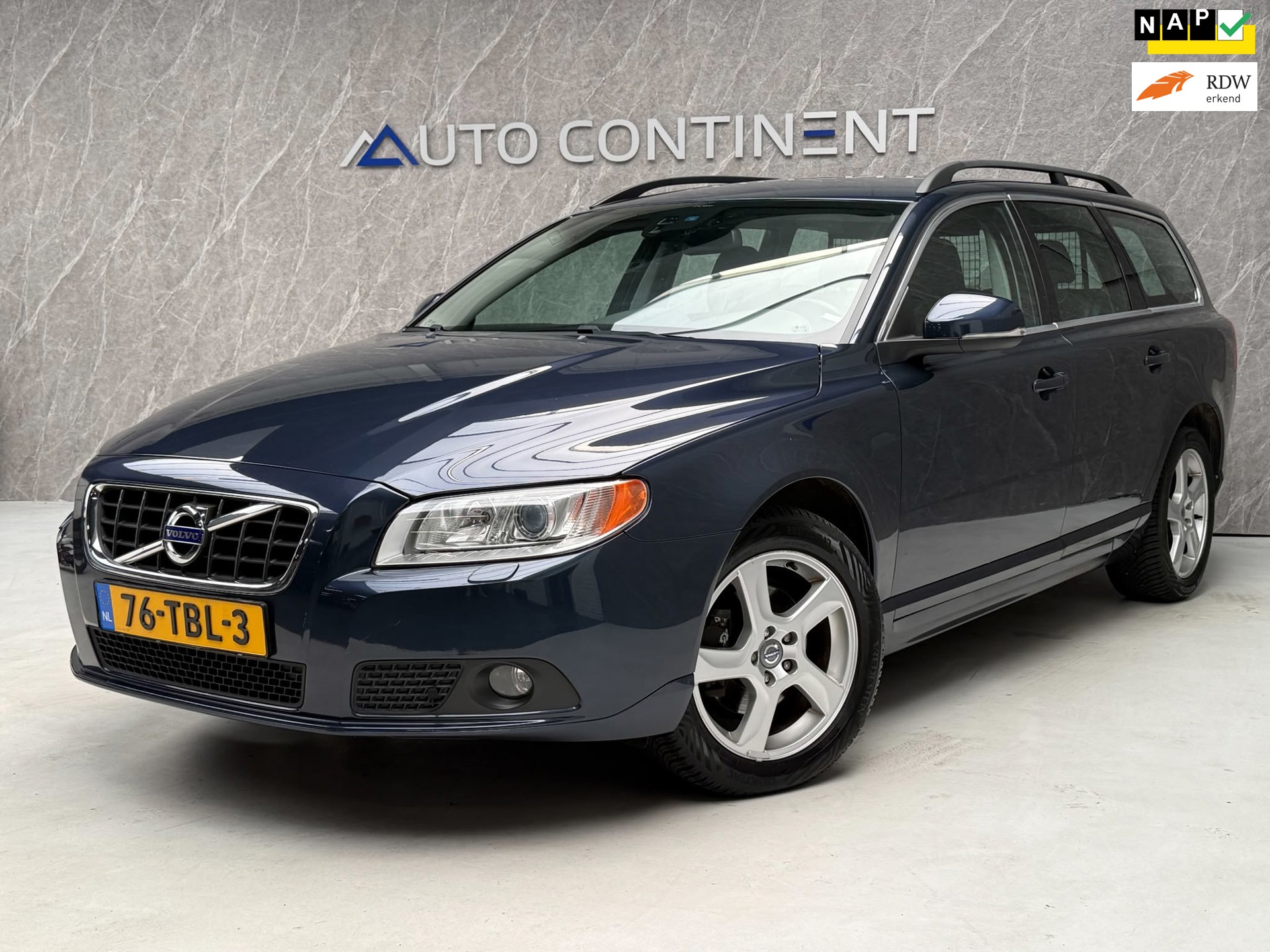 Volvo V70 1.6 T4 Limited Edition / NAP / Onderhouden / APK