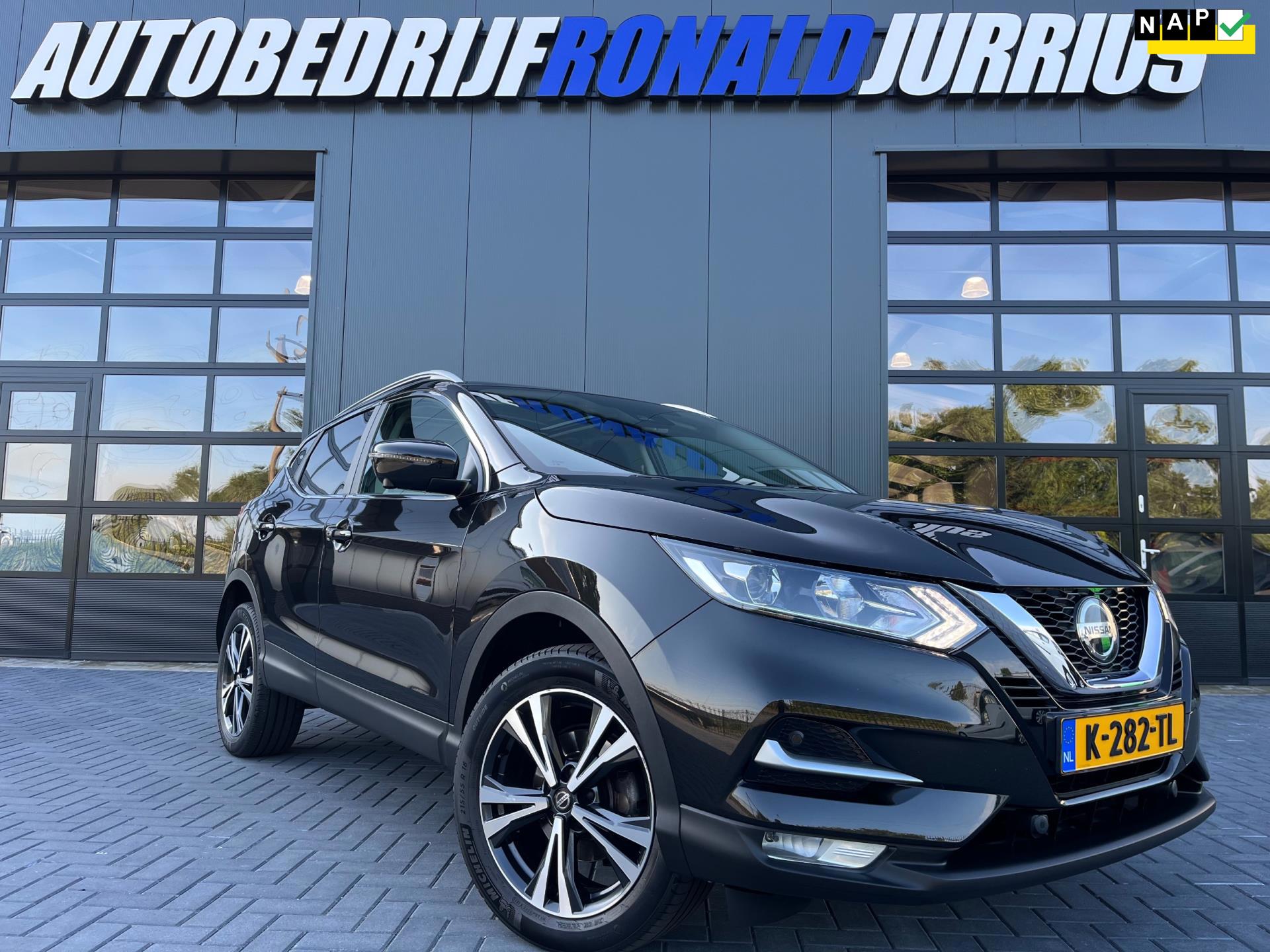 Nissan Qashqai 1.3 DIG-T Design Edition NL.Auto/360Camera/Panoramadak/Climatronic/Navigatie/1Ste Eigenaar/Dealer Onderhouden