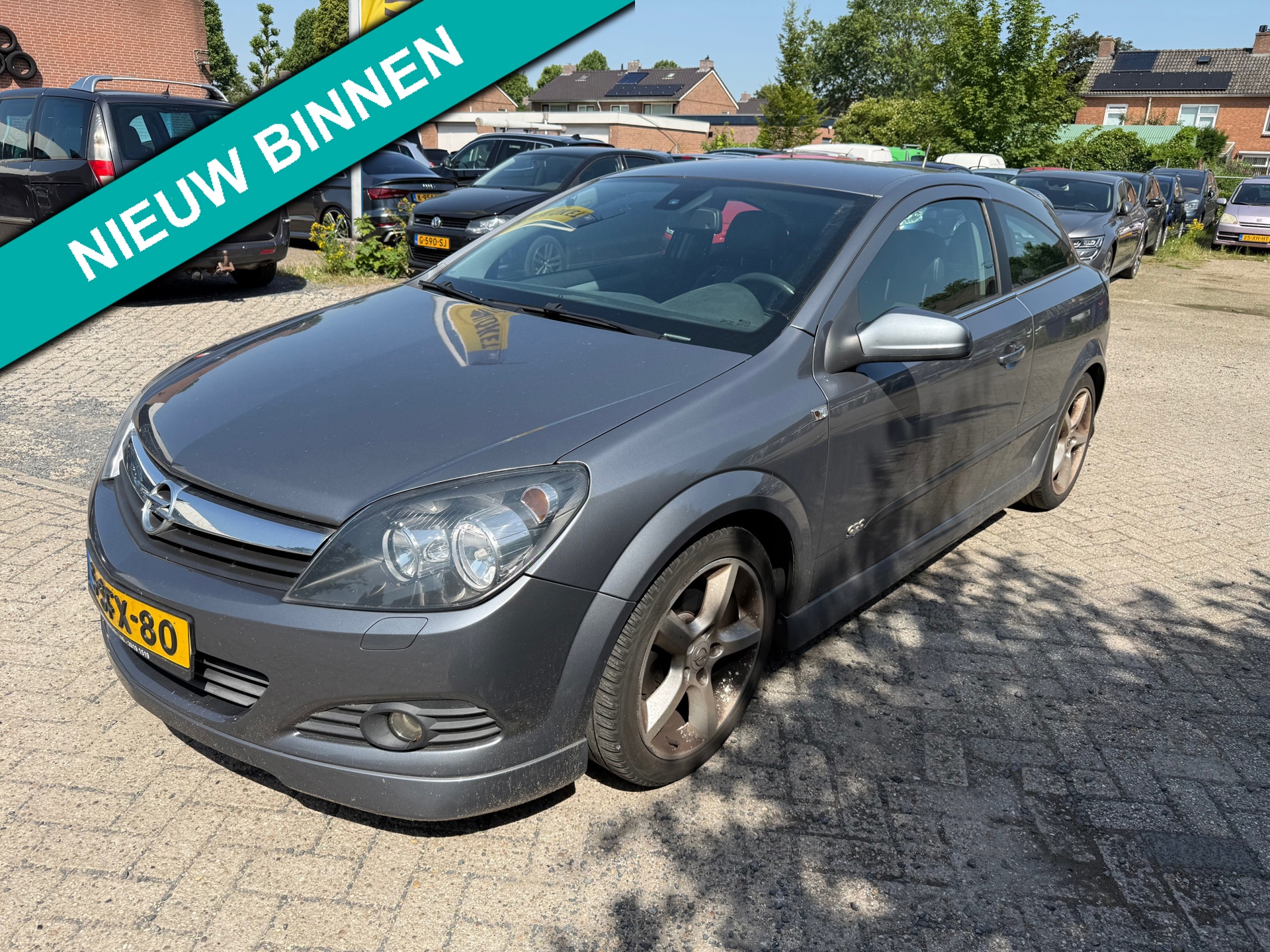Opel Astra GTC 1.6 Enjoy