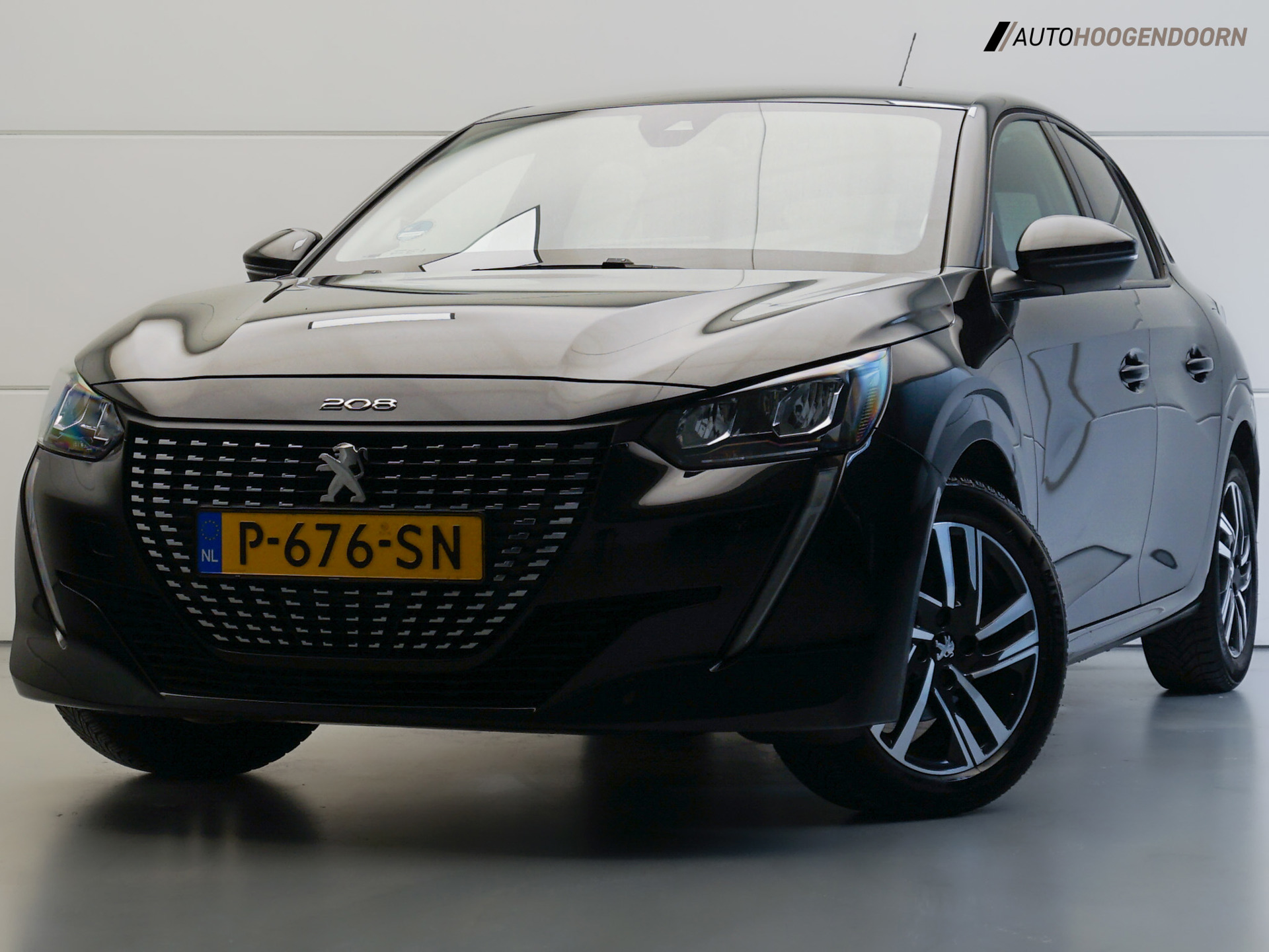 Peugeot 208 1.2 PureTech Allure Sport (APPLE CARPLAY,LED VERLICHTING,CAMERA,CLIMATE,CRUISE,3D-COCKPIT,LANE ASSIST,TOPCONDITIE)
