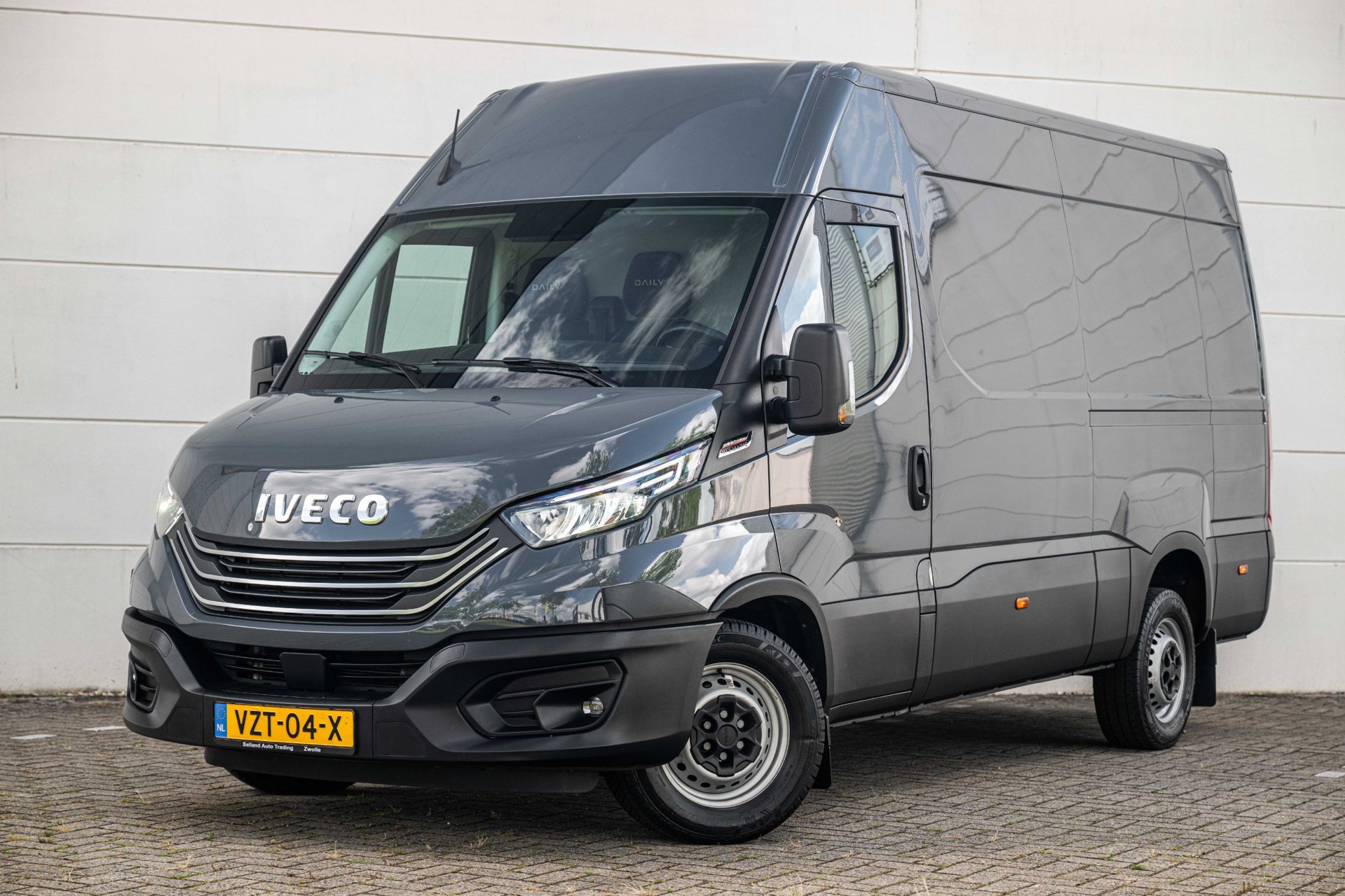 Iveco Daily 35S18HV 3.0 180pk AUT. L2H2 |LED|Navi|ACC|Camera|Trekhaak|