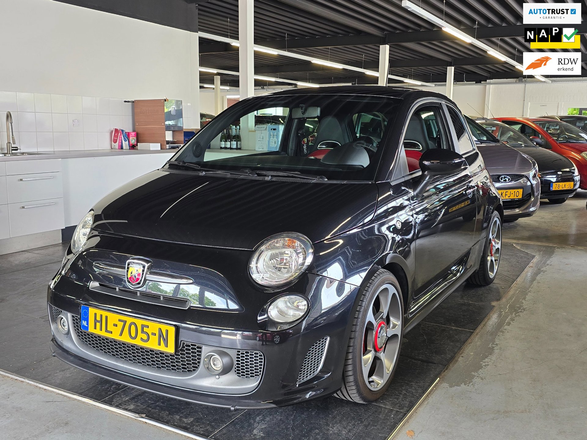 Fiat 500 1.4 T-Jet Abarth Turismo/LEDER/AIRCO/N.A.P/161PK/