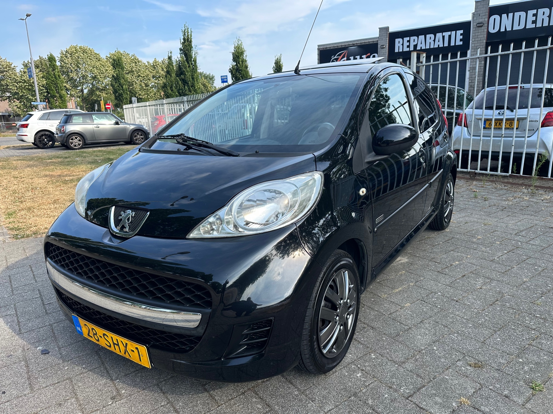 Peugeot 107 1.0-12V Sportium