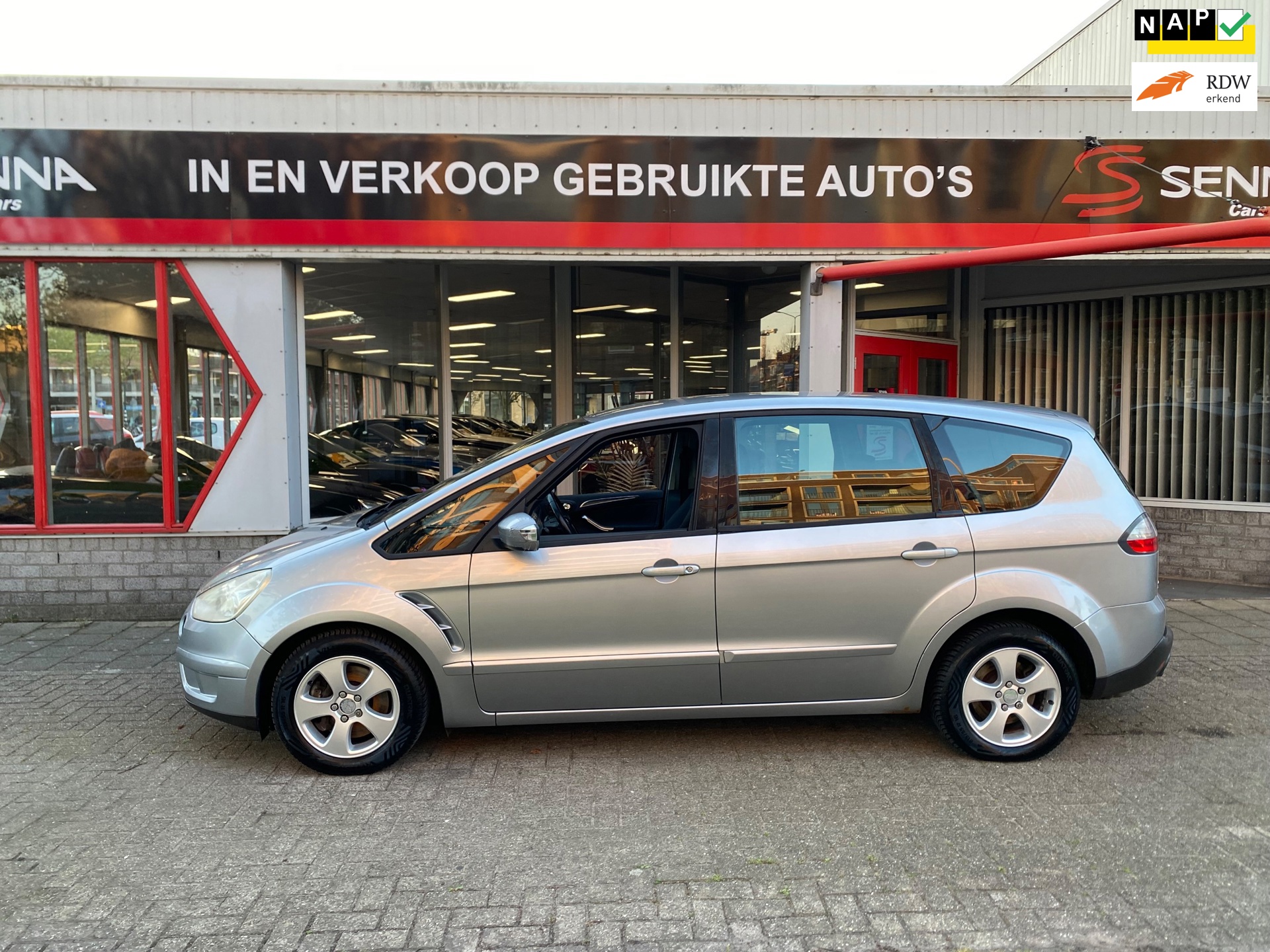 Ford S-Max 2.5 20V Turbo - Airco - Trekhaak - Inruil Mog !!
