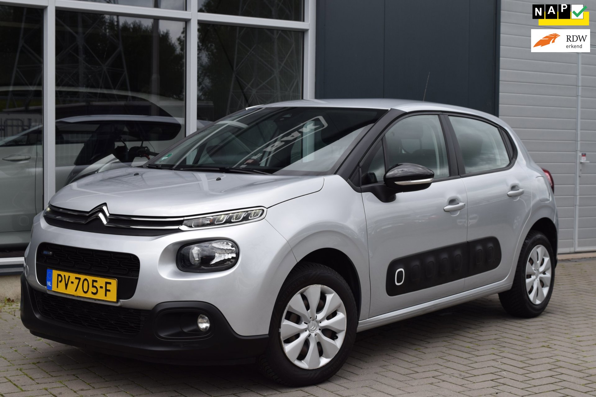 Citroën C3 1.2 PureTech Feel 105g | Navi | Clima | NAP + APK 6-2027