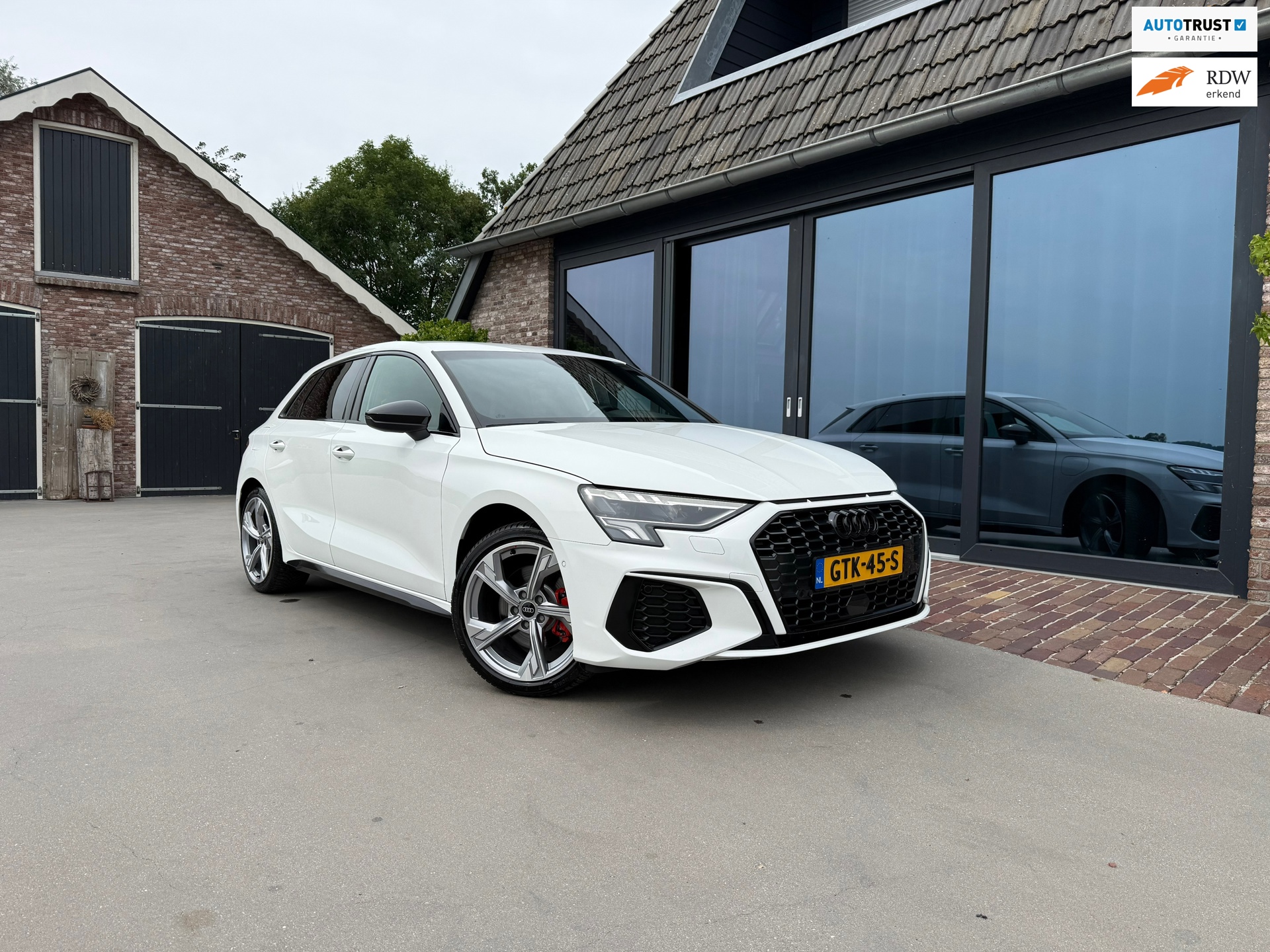 Audi A3 Sportback 40 TFSI e Business edition