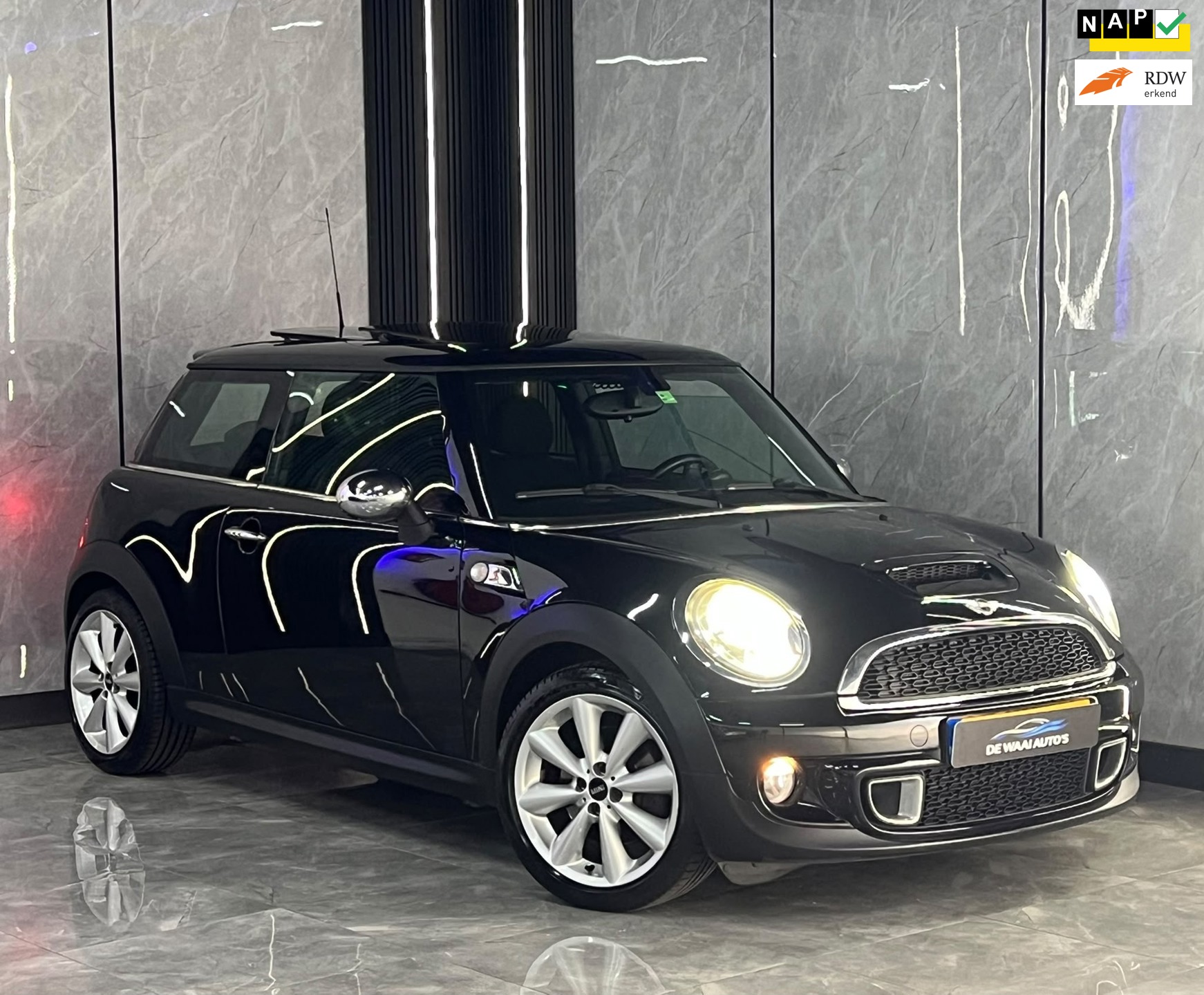 Mini 3-Deurs 1.6 Cooper S 10 Years II |Pano|Automaat|Storlverw|half Leer|Led|Boekjes