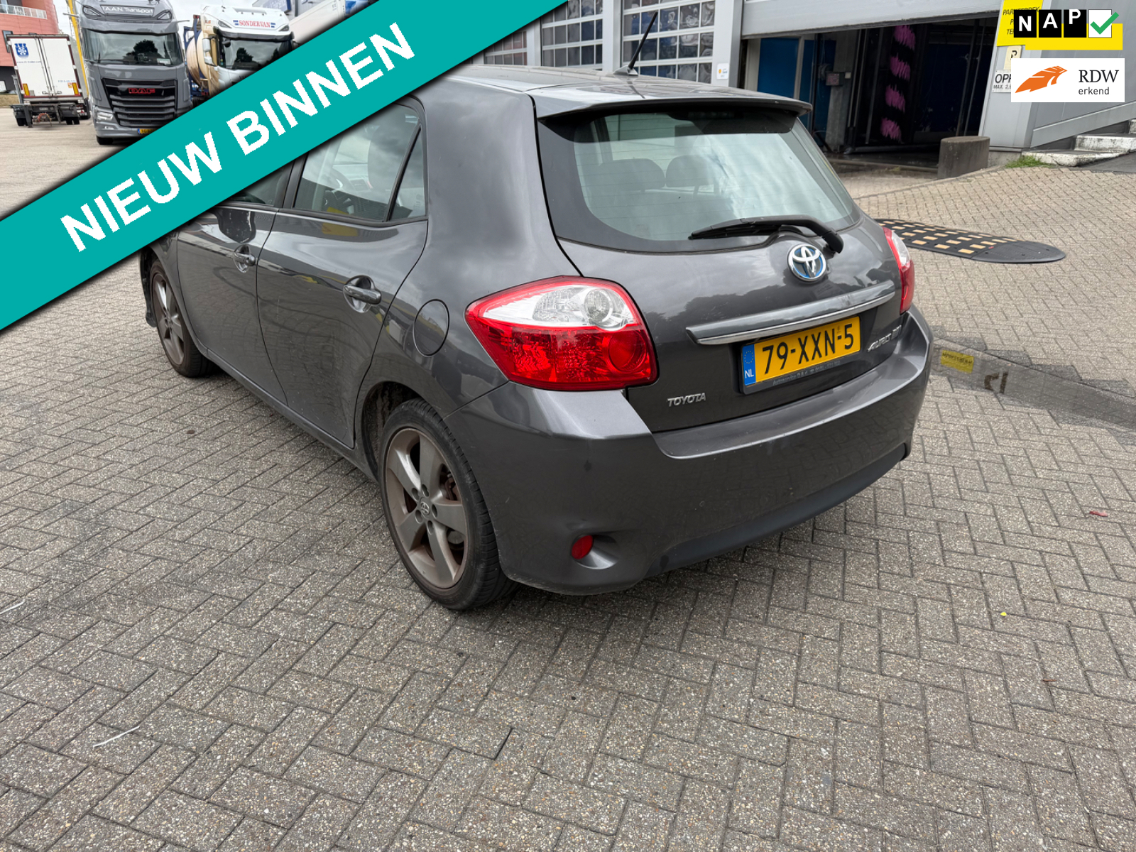 Toyota Auris 1.8 Full Hybrid Dynamic Business GARANTIE