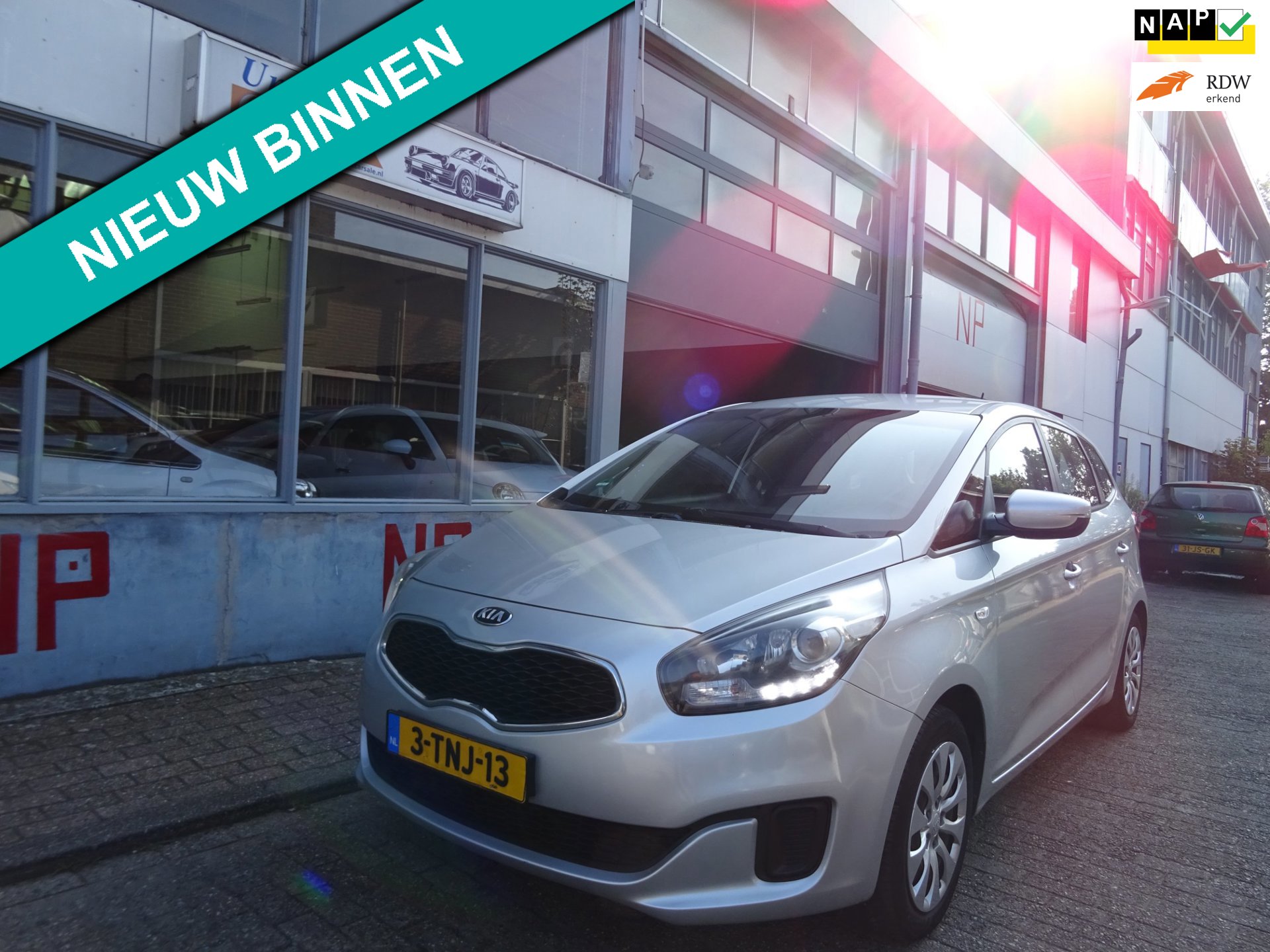 Kia Carens 1.6 GDi First Edition