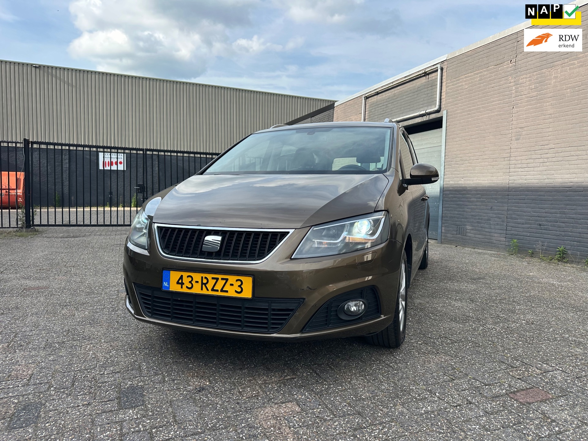 Seat Alhambra 1.4 TSI Style 7p Aut. Clima Cruise Navi Leer PDC Xenon Trekhaak.