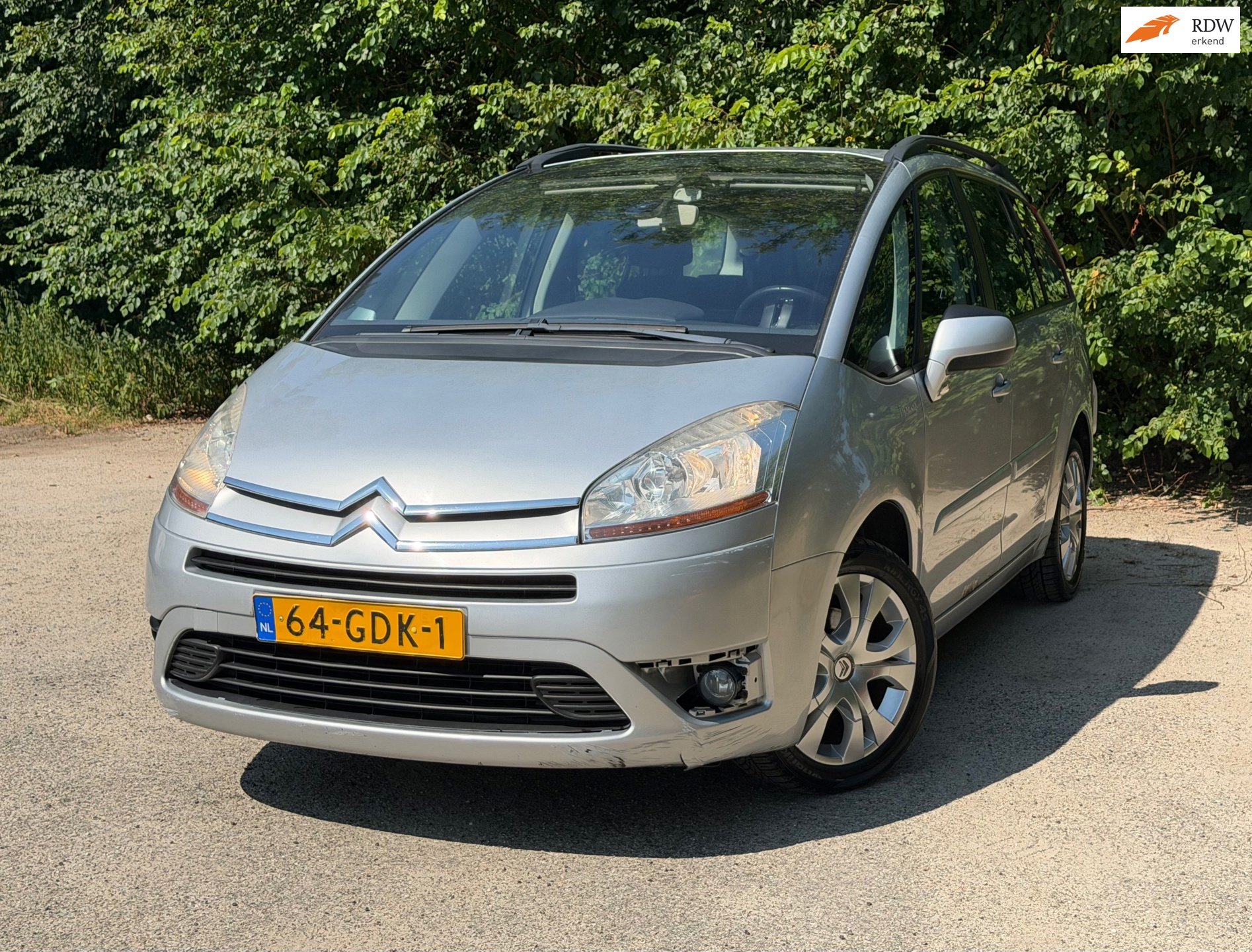 Citroën Grand C4 Picasso 1.8-16V Prestige 7p. | " 173.000 " KM + Cruise control Nu € 1.750,- !!!