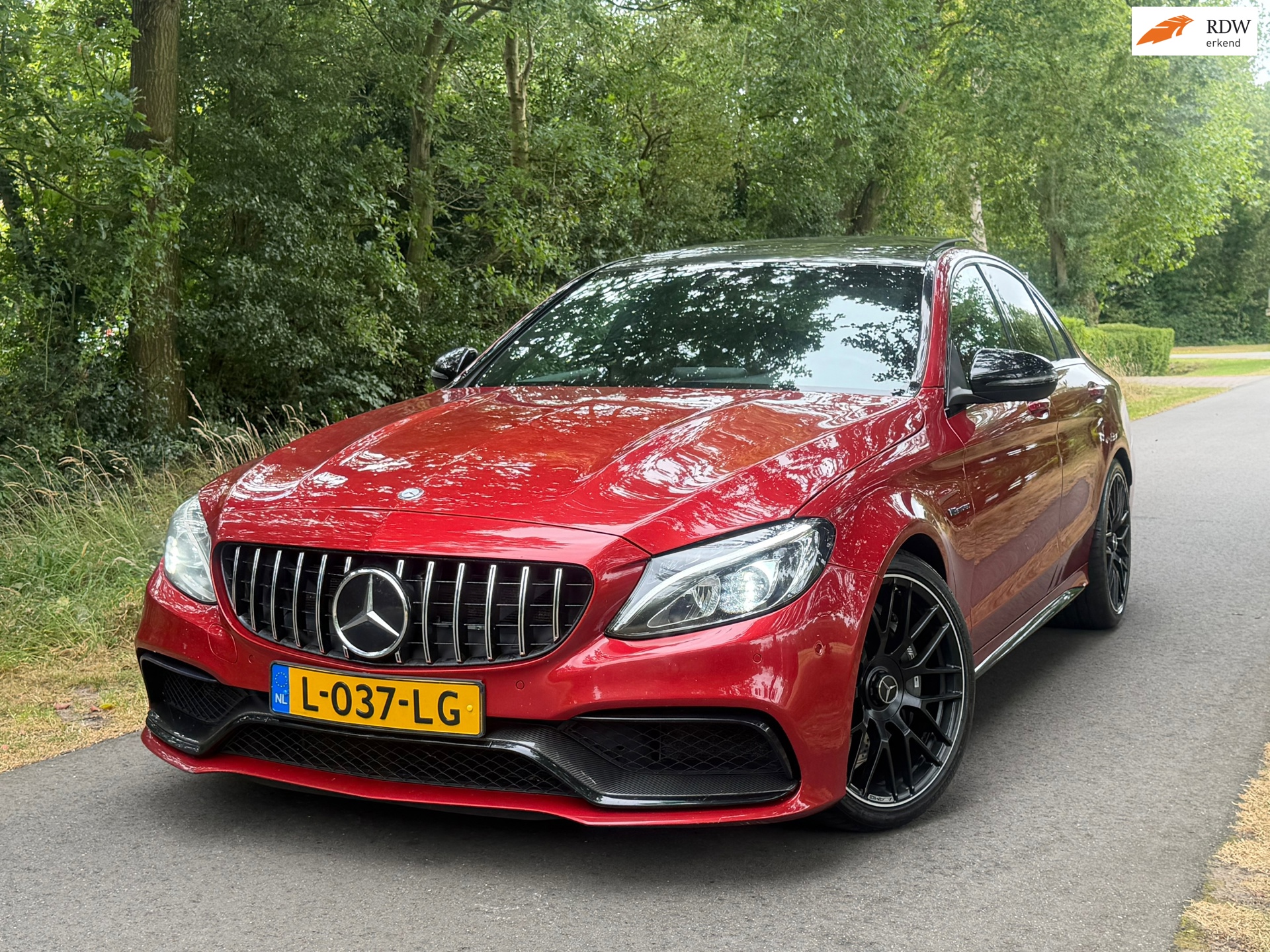 Mercedes-Benz C-klasse | AMG C63 / Pano / Schaalstoelen / Burmester / Sfeer verl / Carbon / Camera