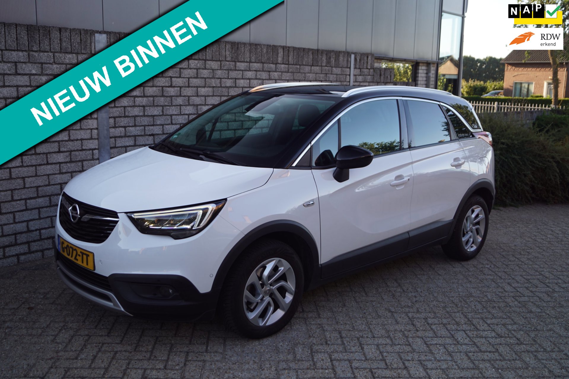Opel Crossland X 1.2 Turbo Innovation Autom AGR Stoelen Sportst Stoel/Stuurverw Navi Camera Clima Apple Carplay Cruise 2x PDC LMV