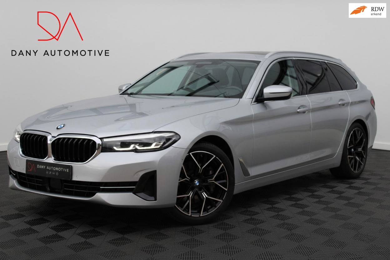 BMW 5-serie Touring 530i Executive 1 Jaar GARANTIE ACC I VIRTUAL I CARPLAY I ELEK. TREKHAAK I LED I LEDER I DODE HOEK I