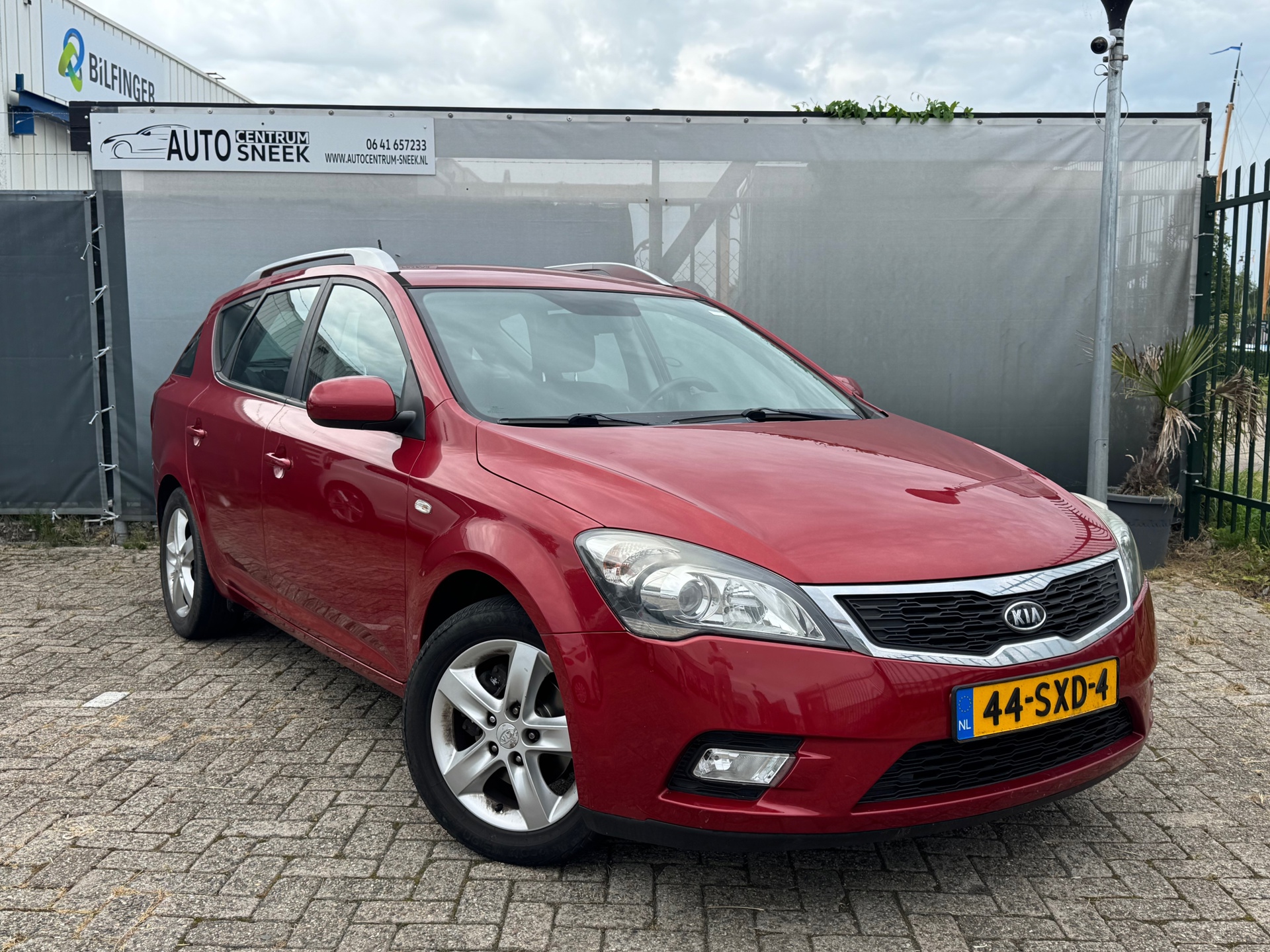 Kia Cee'd Sporty Wagon 1.4 CVVT - Clima - Cruise - NAVI - APK 07-27