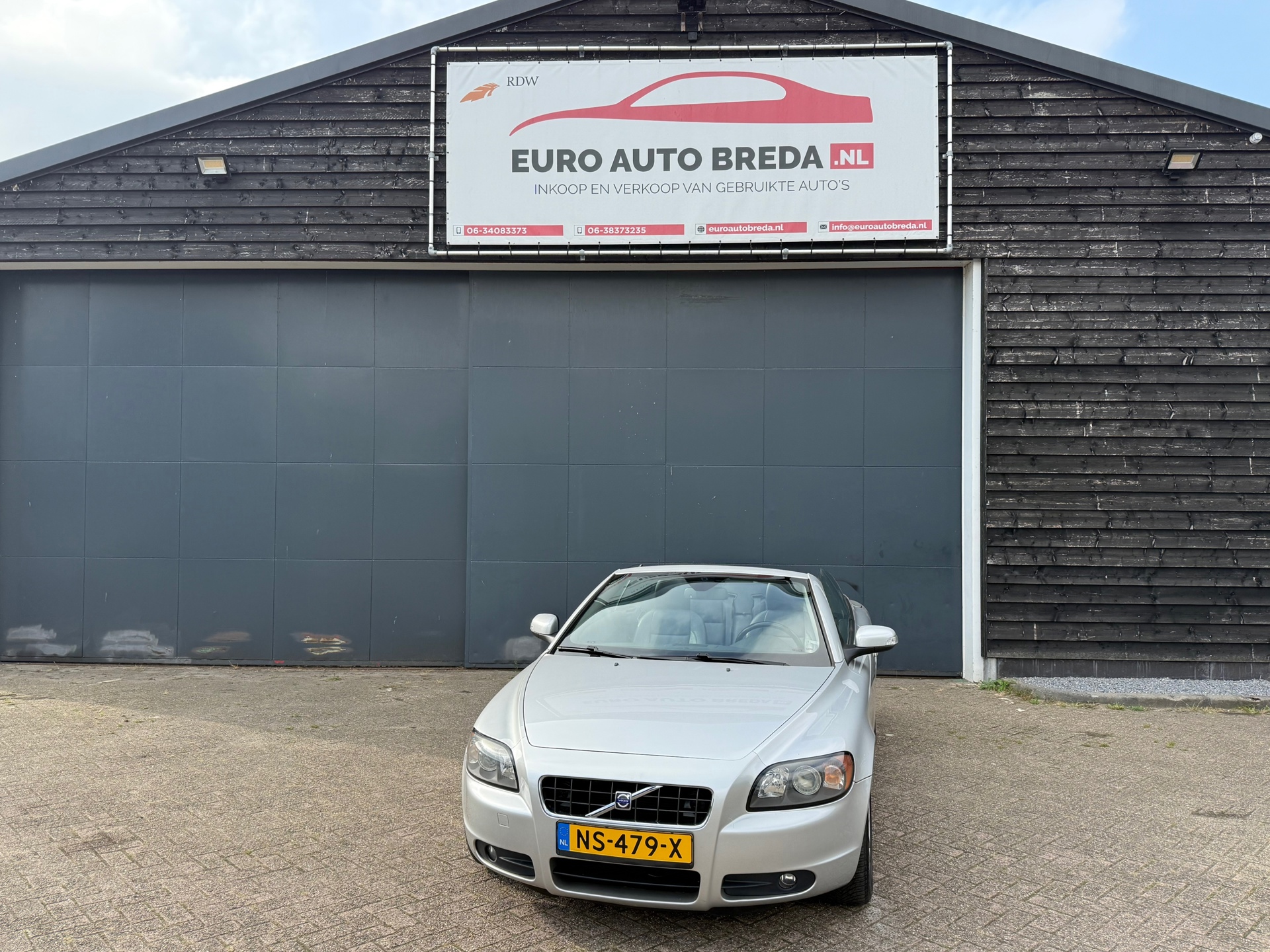 Volvo C70 Convertible 2.4 Momentum automaat