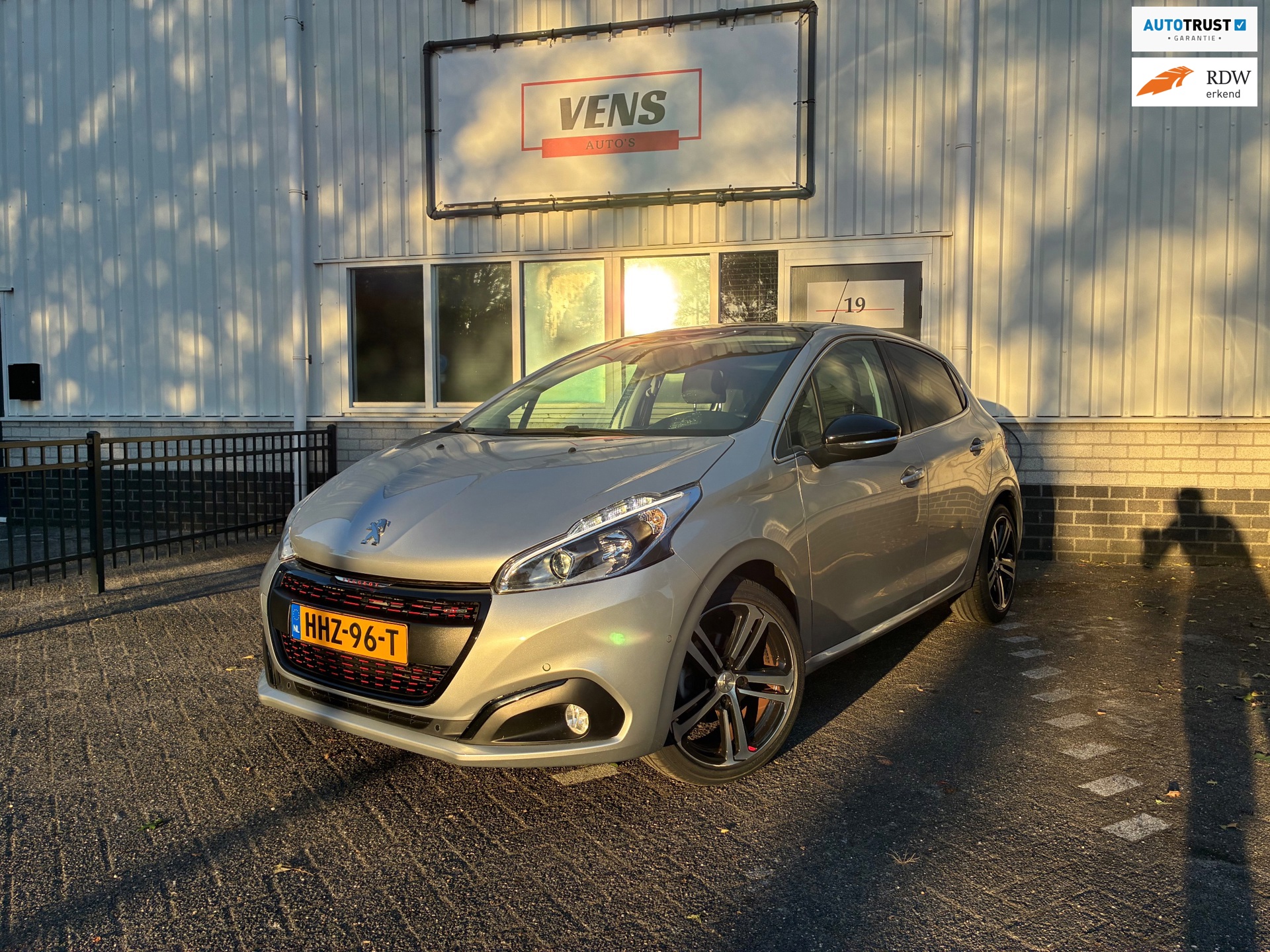 Peugeot 208 1.2 PureTech GT-line, zeer nette auto! riem verv!