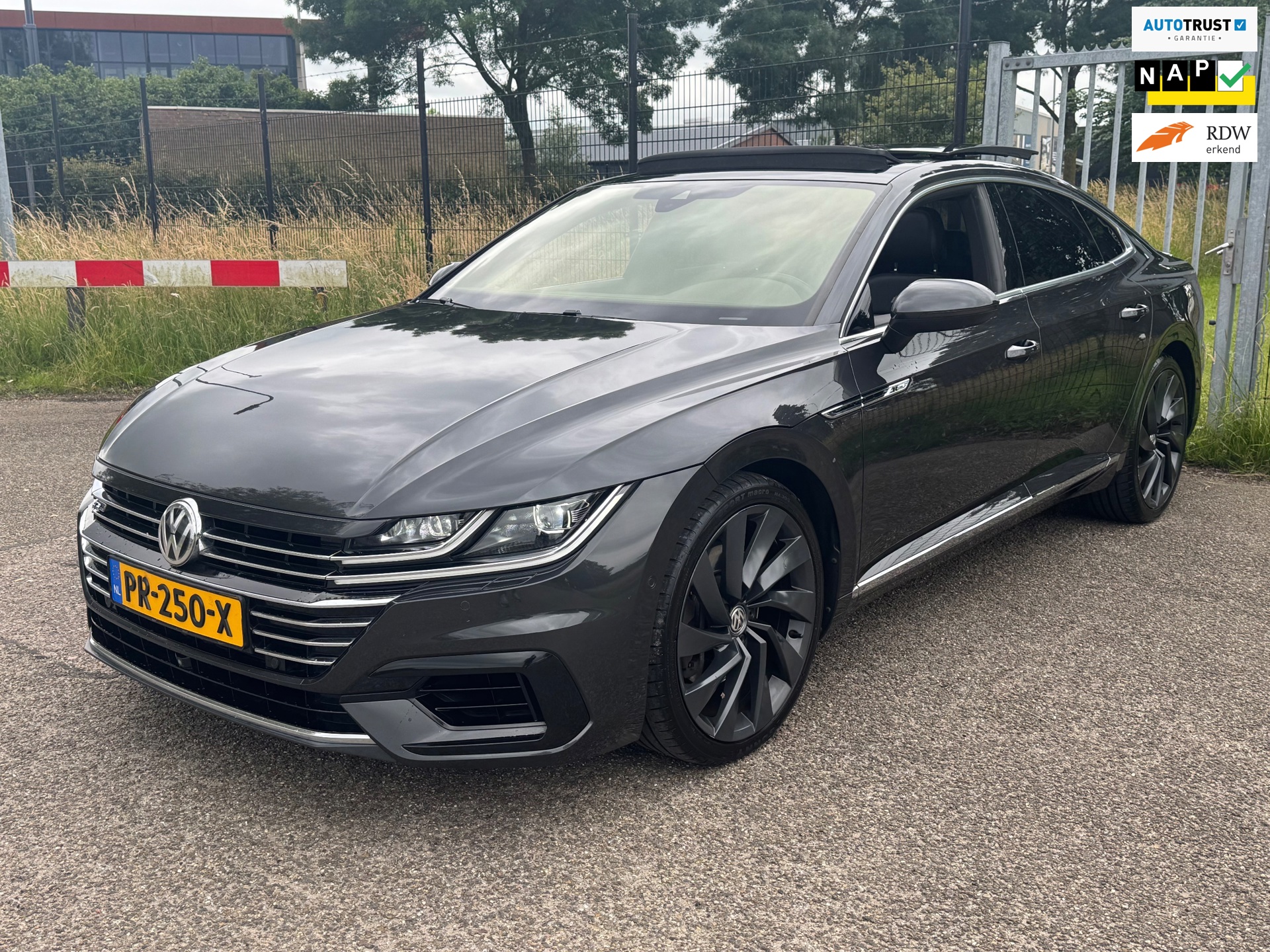 Volkswagen Arteon 2.0 TSI 4Motion Business R Panodak 20inch Dynaudio MEGA VOL