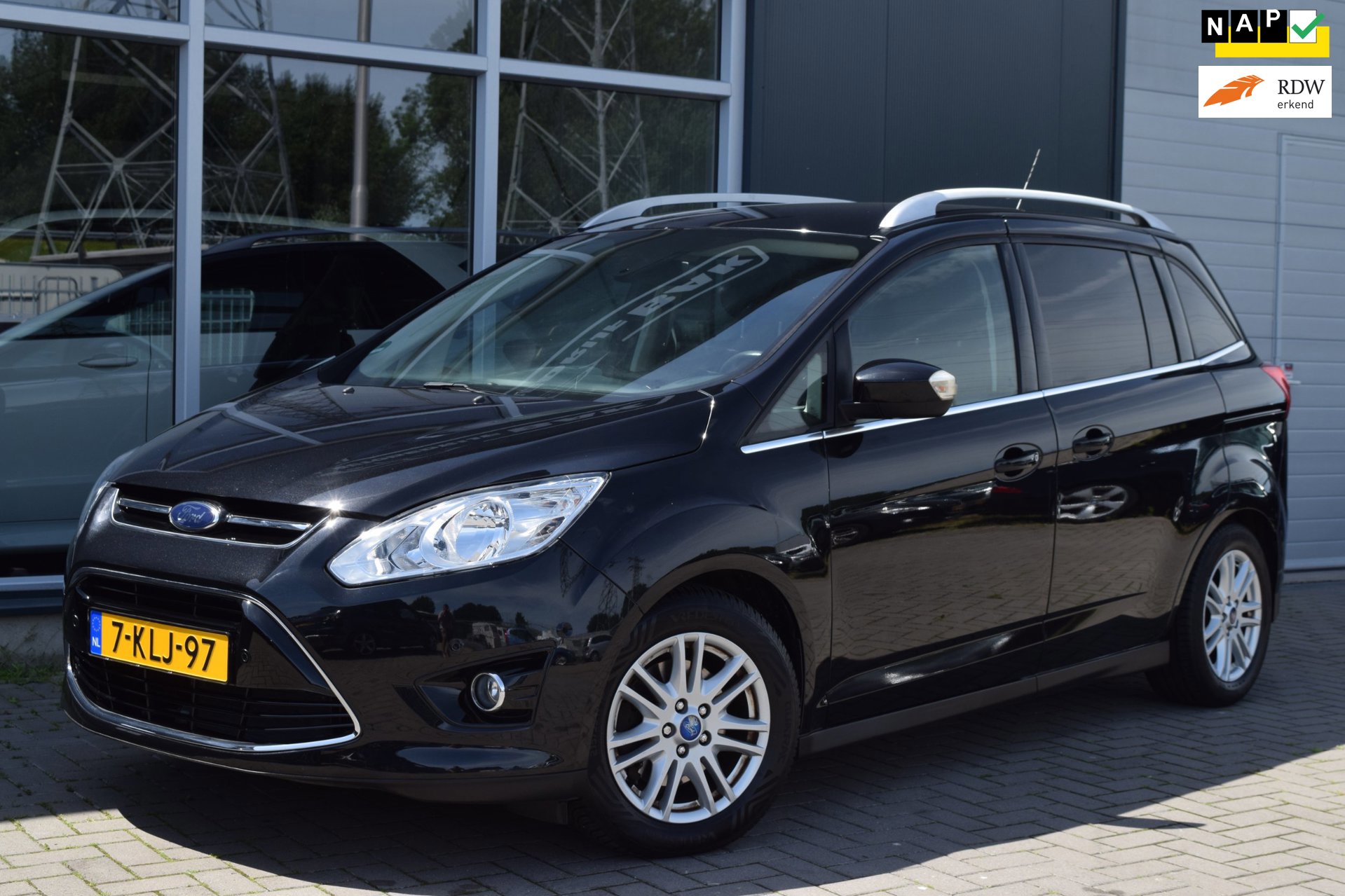 Ford Grand C-Max 1.0 Titanium | Clima | Cruise | NAP + APK 6-2027