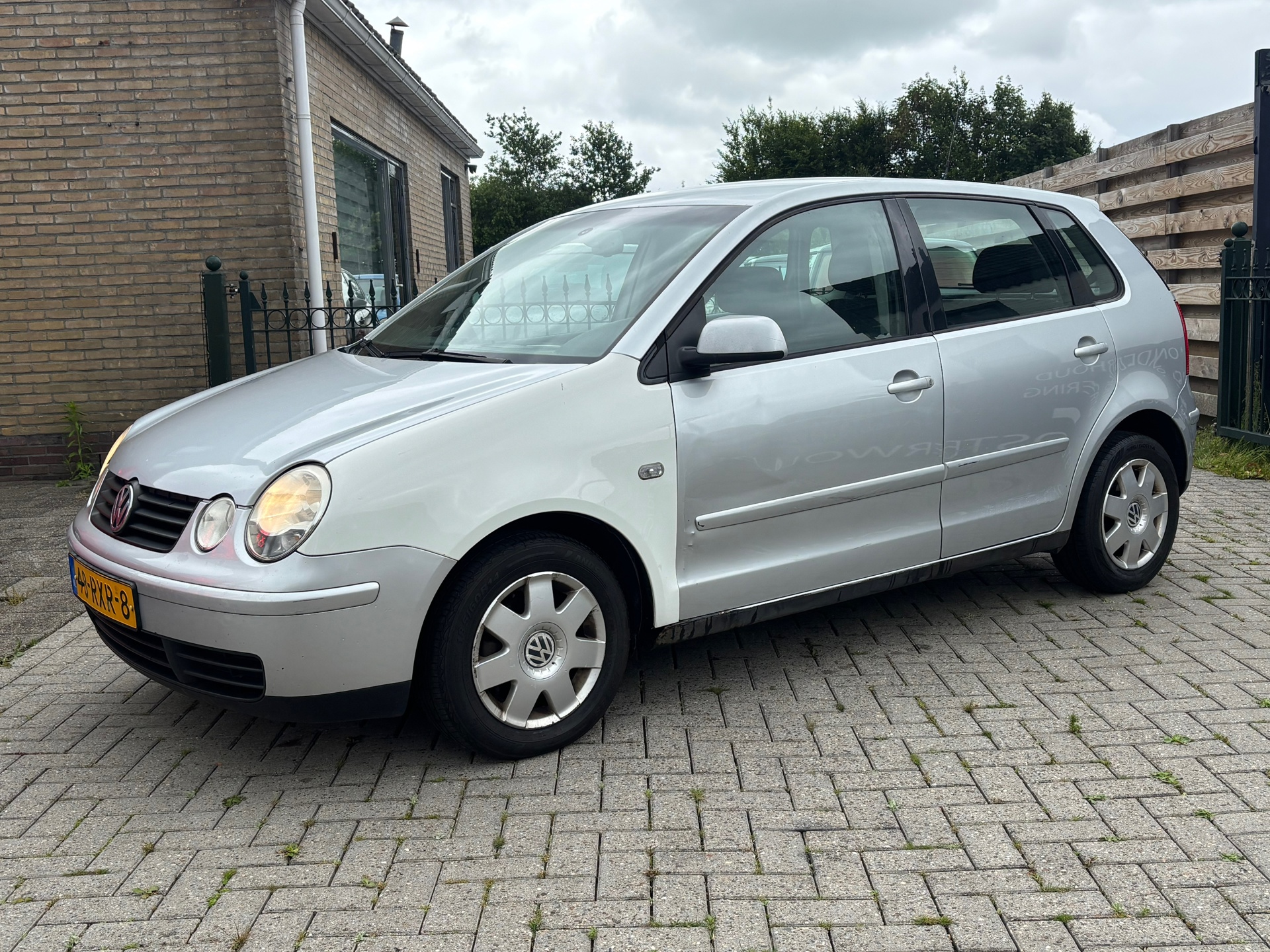 Volkswagen Polo 1.4-16V Athene | inruilkoopje ! met ZGAN apk keuring !
