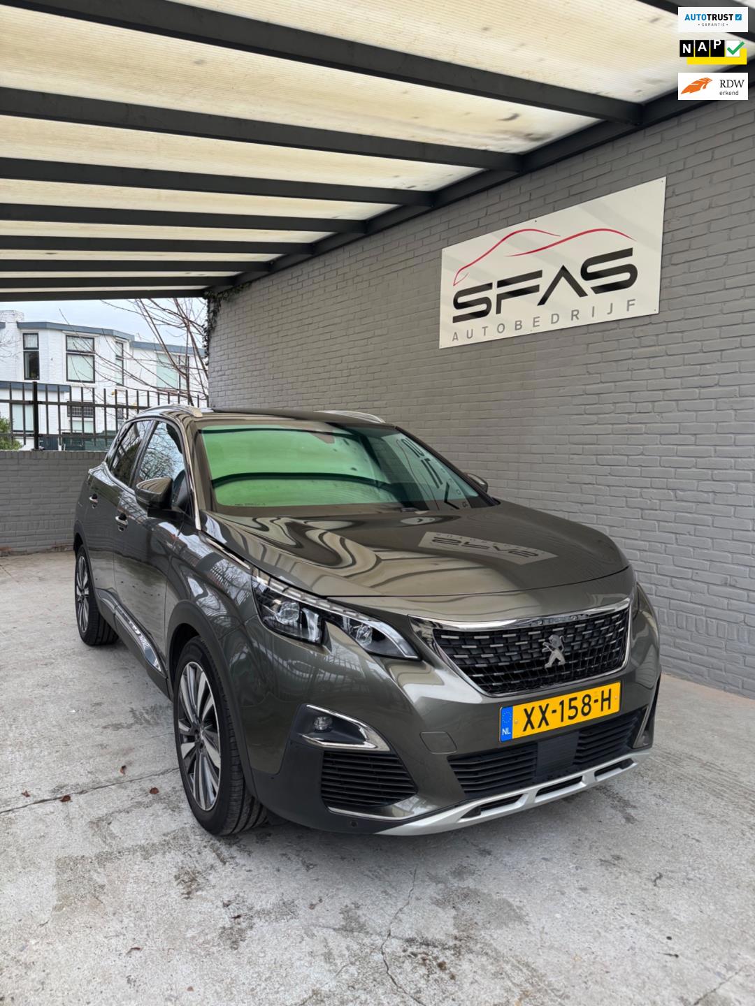 Peugeot 3008 1.2 PureTech Allure 2019 Groen