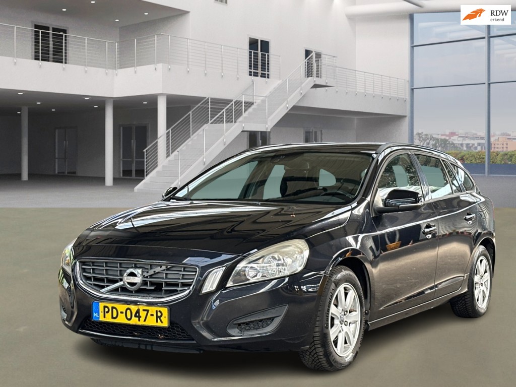 Volvo V60 1.6 D2 Momentum INRUILKOOPIE PRIJS IS INCL DE BTW