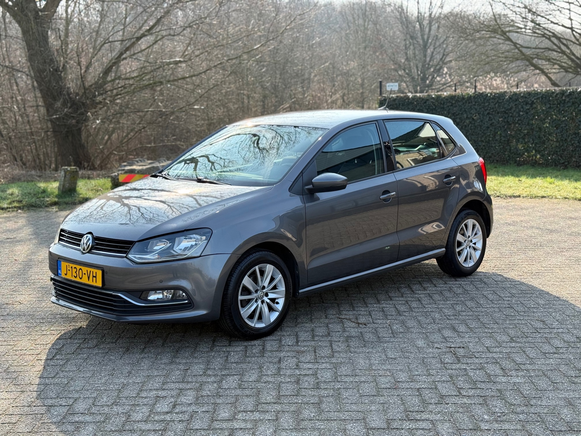 Volkswagen Polo 1.2 TSI Comfortline NAVI I AIRCO I PDC I CLIMA I STOELVERW I MOOI